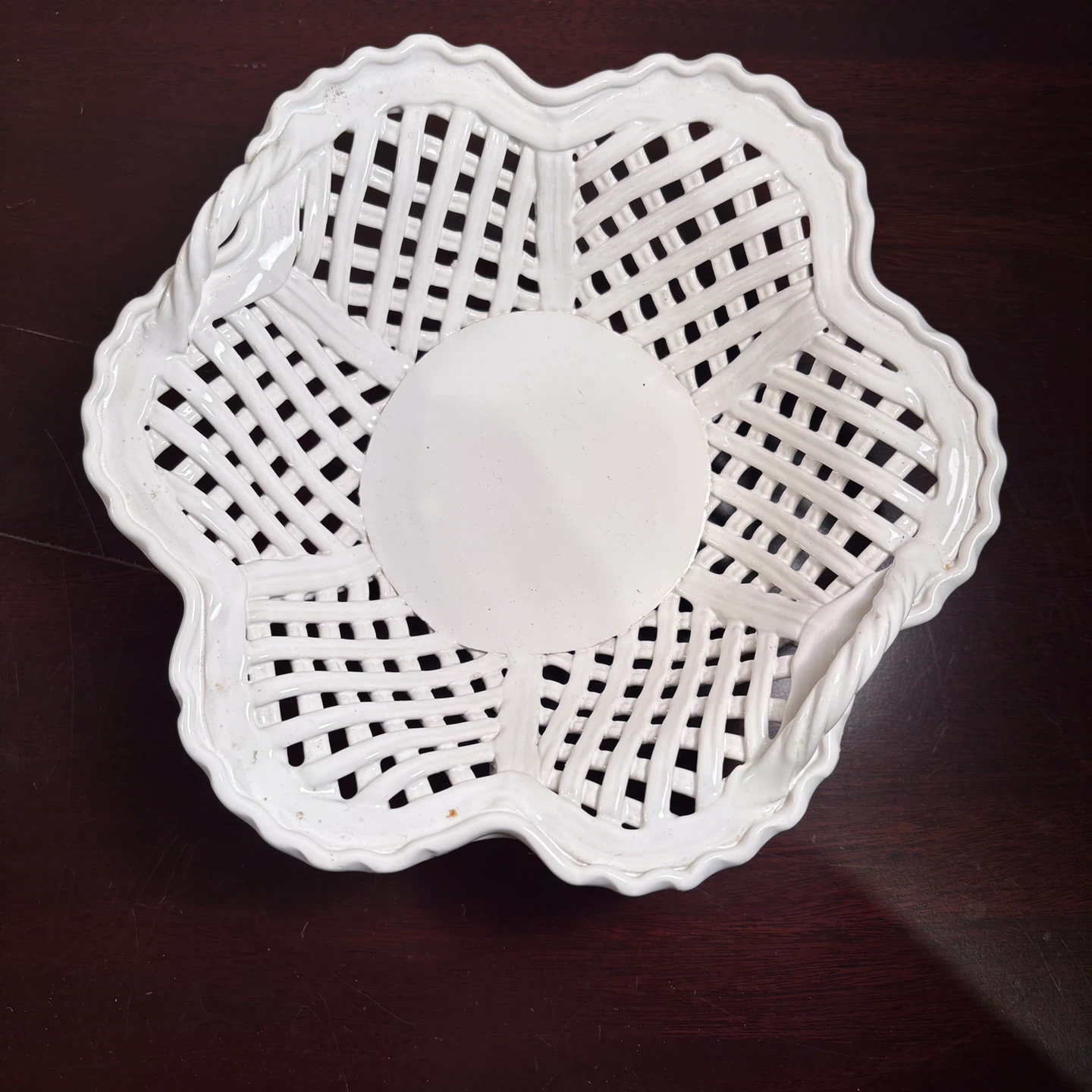 White Ceramic Lattice Basket Made in Portugal - photo 3