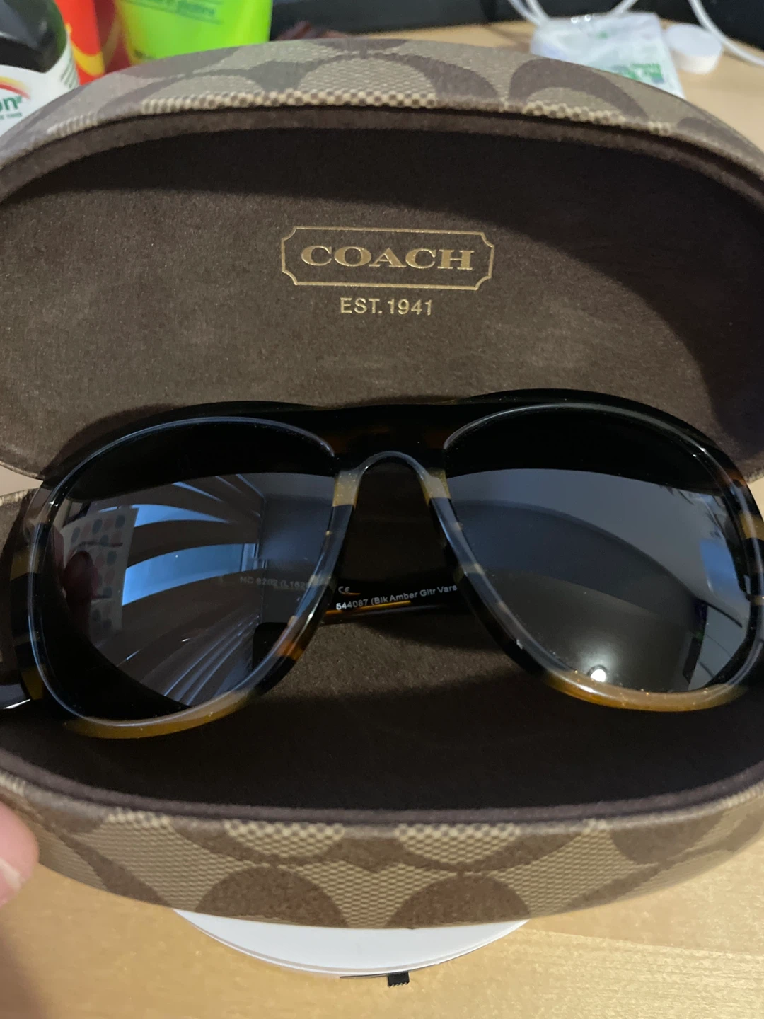 Coach Sunglasses HC 8202 (L1629)