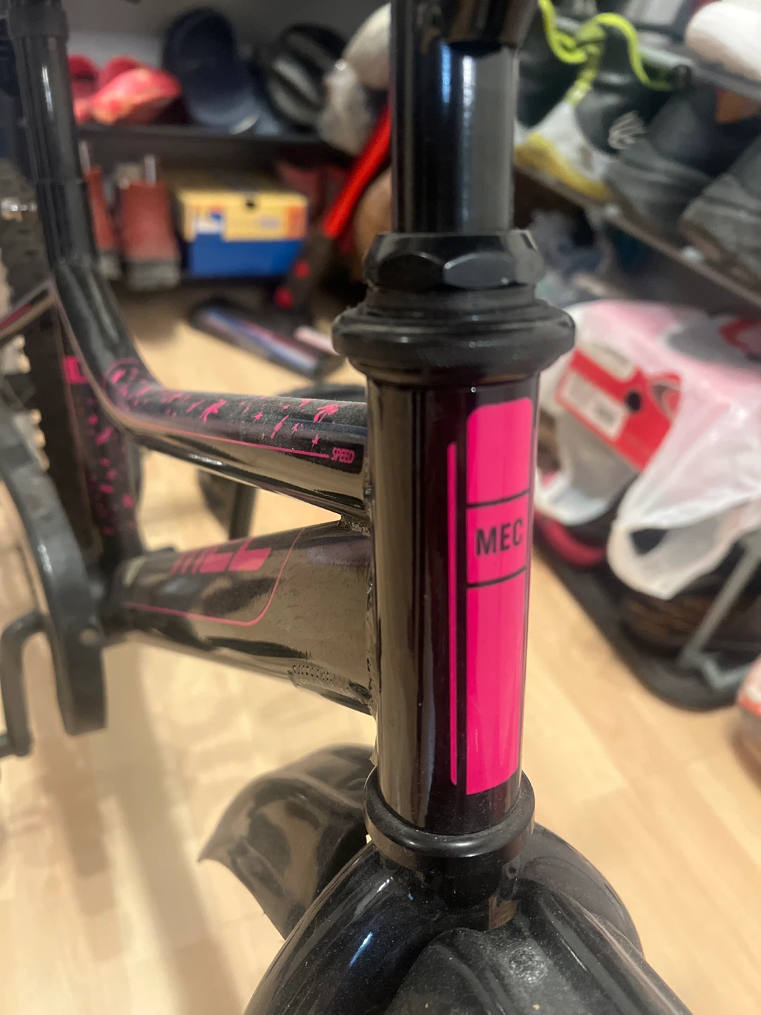 Kids Bicycle with Training Wheels - Mountain Equipment (MEC) - photo 3