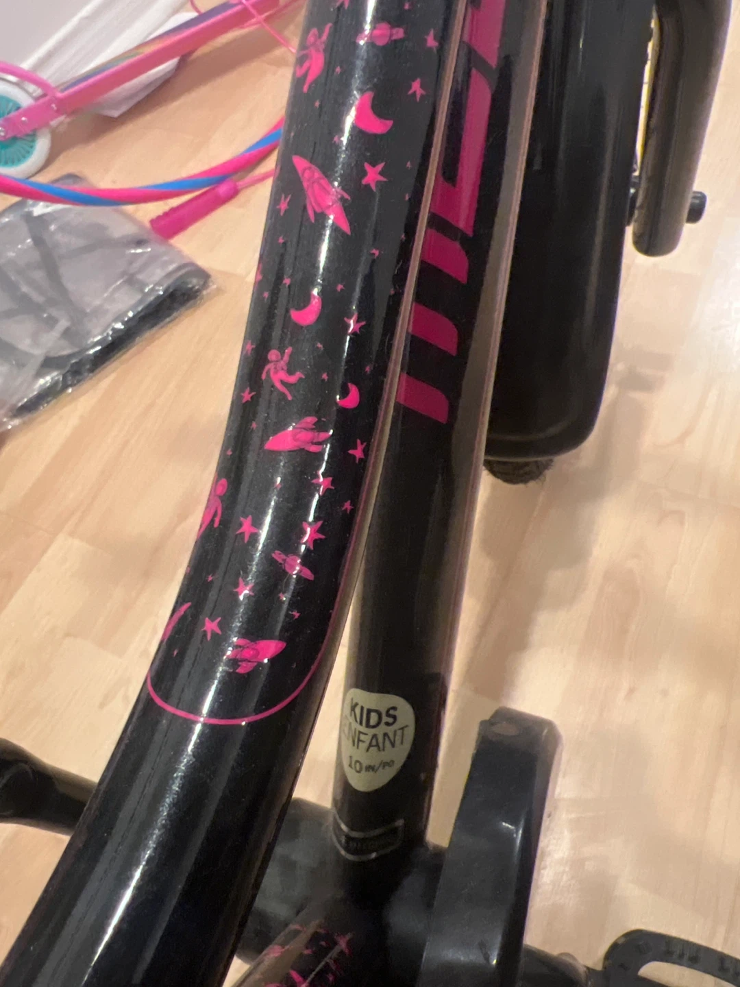 Kids Bicycle with Training Wheels - Mountain Equipment (MEC) - photo 5