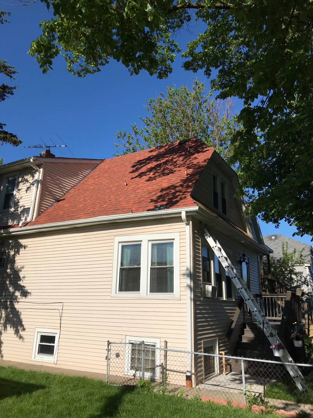 Asphalt Shingles Roofing - photo 4