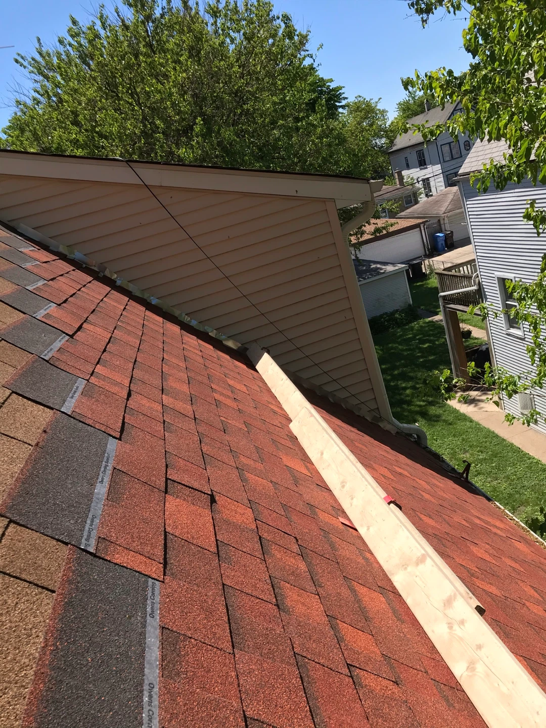 Asphalt Shingles Roofing - photo 2