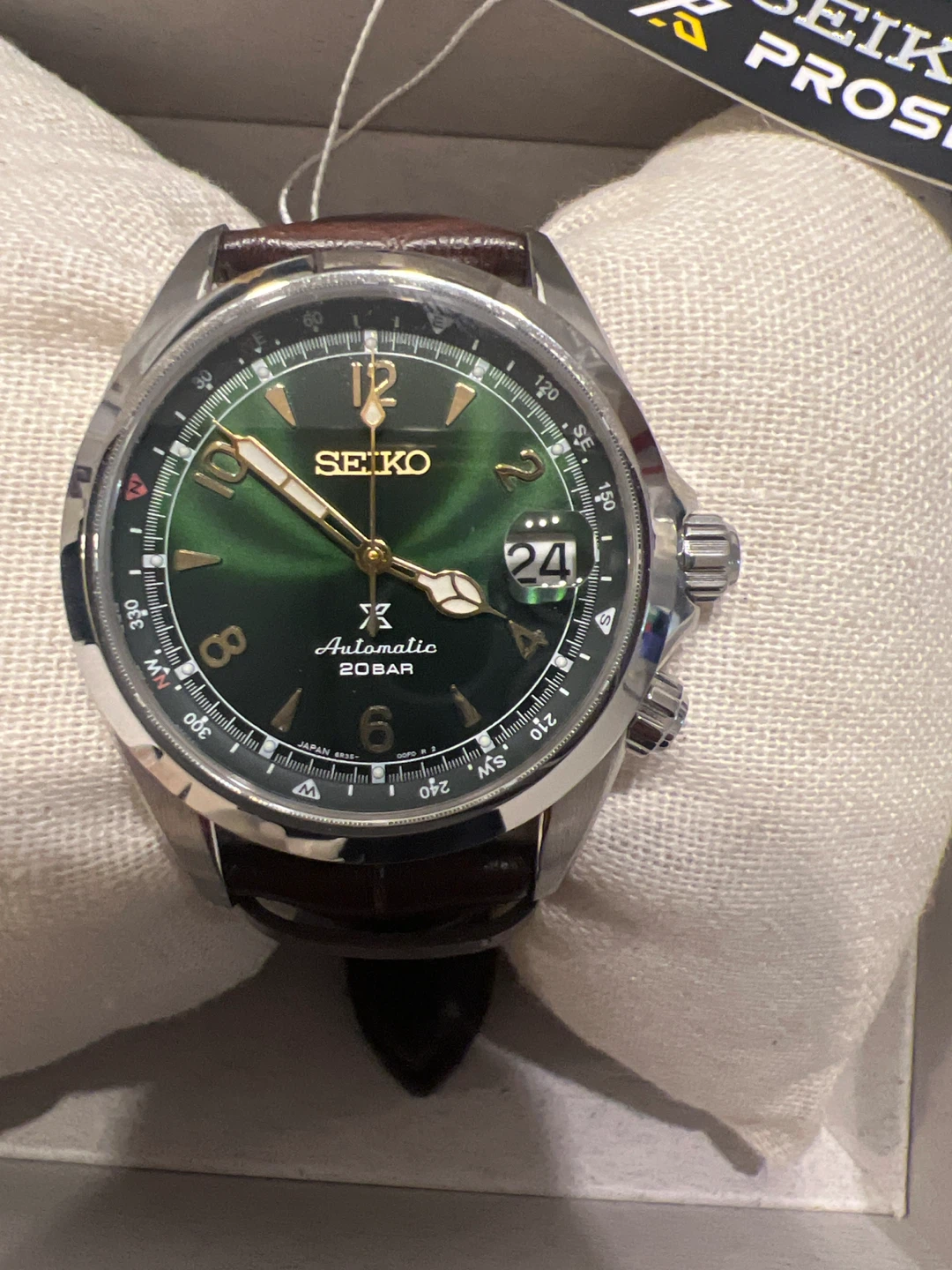 Seiko Prospex Automatic Alpinist Spb121 Green with box & papers