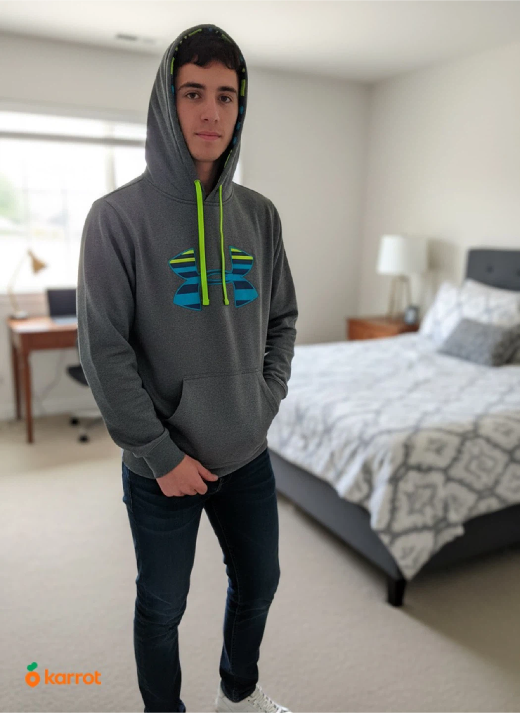 Under Armour Grey Hoodie Size SM/P