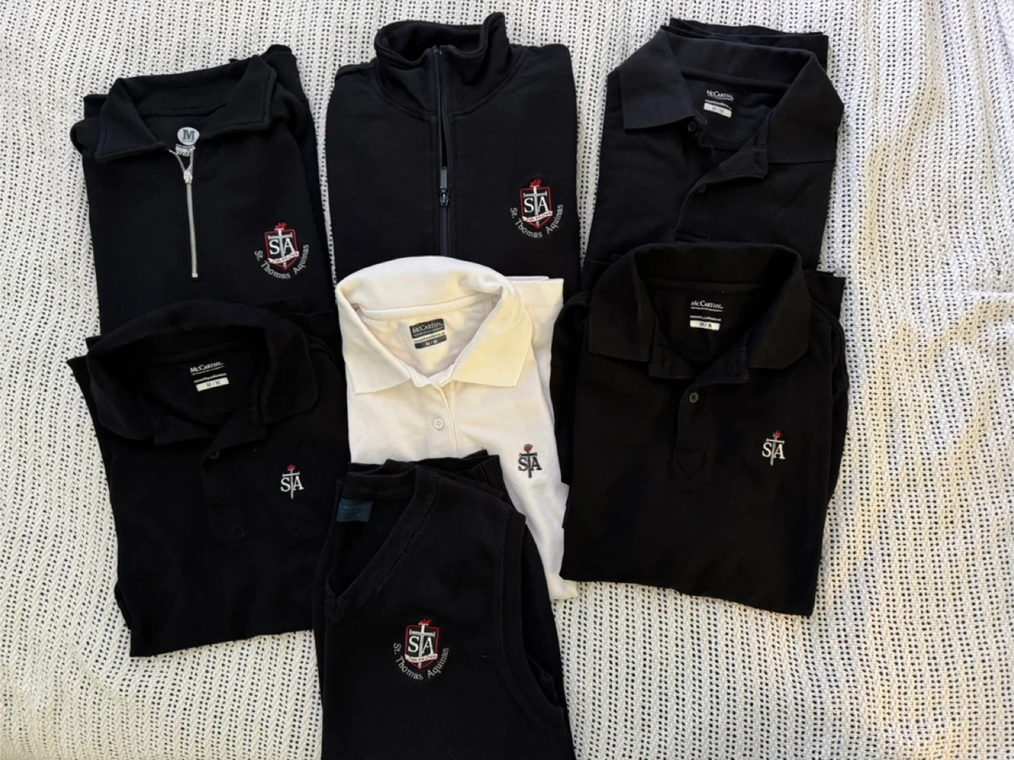7 STA uniforms (includes vest) Size M