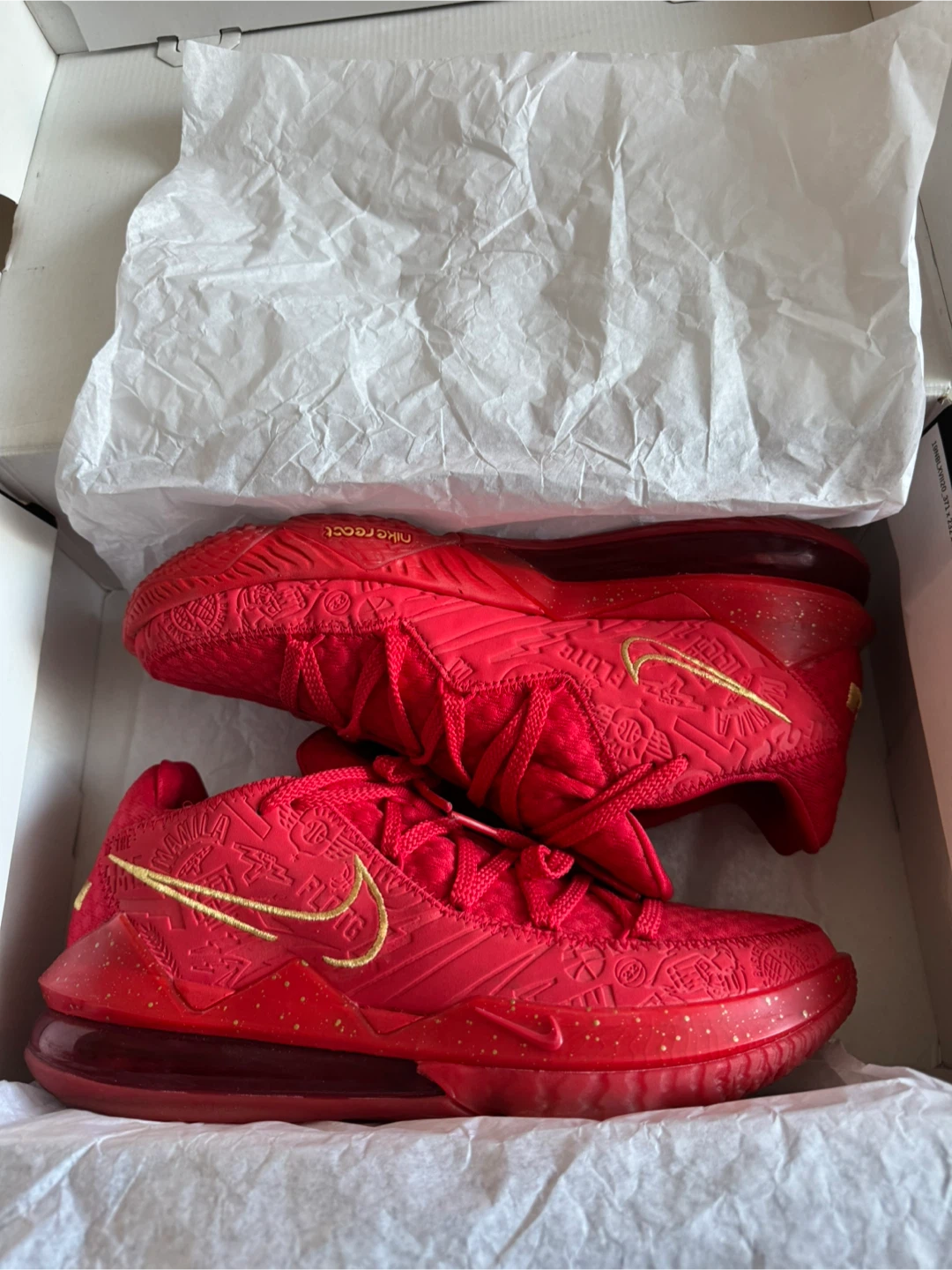 Nike LeBron XVII Low PH Shoes - photo 3