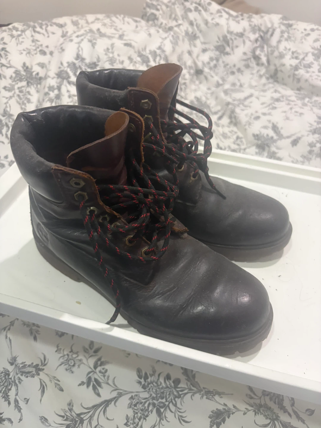 Pre-owned Timberland boots size 9.5