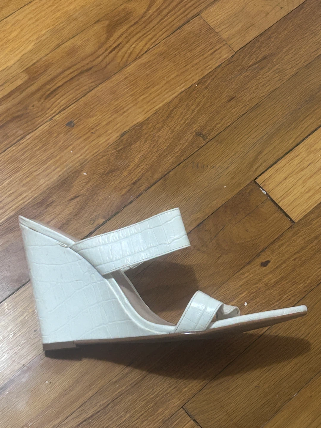 White Croc Embossed Wedge Sandals - photo 2