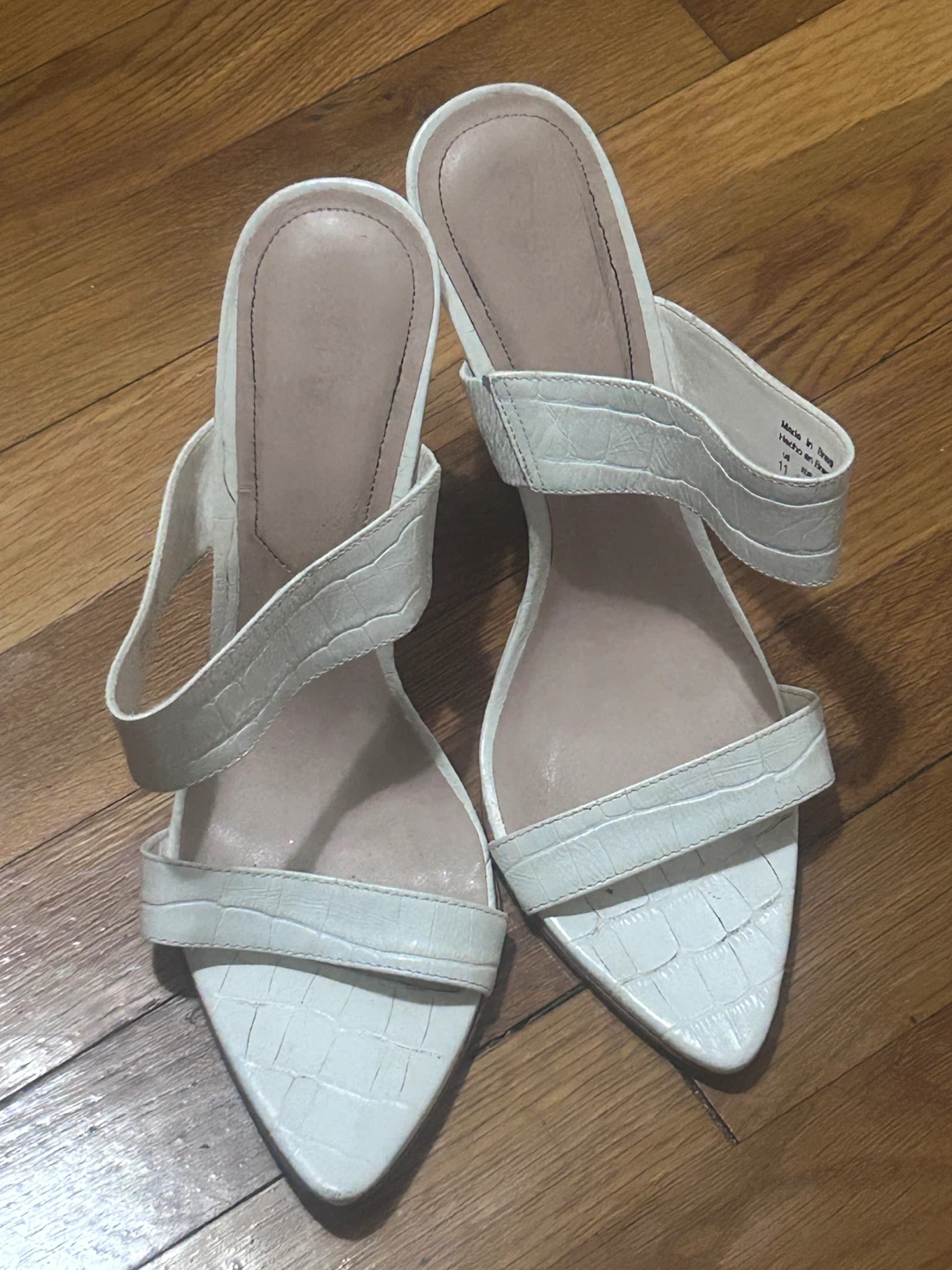 White Croc Embossed Wedge Sandals - photo 3