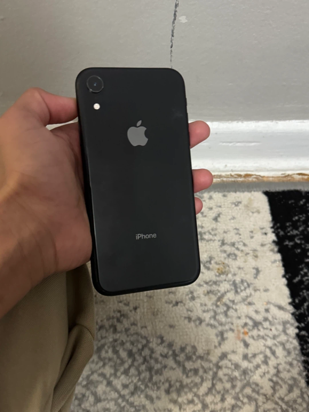 iPhone XR - photo 5