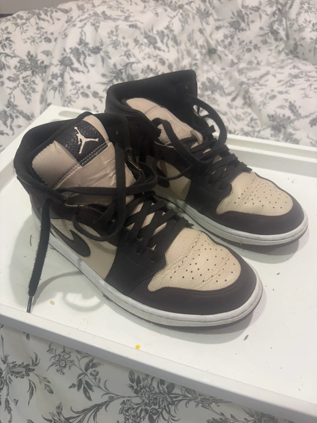 Air Jordan 1 Mid SE
