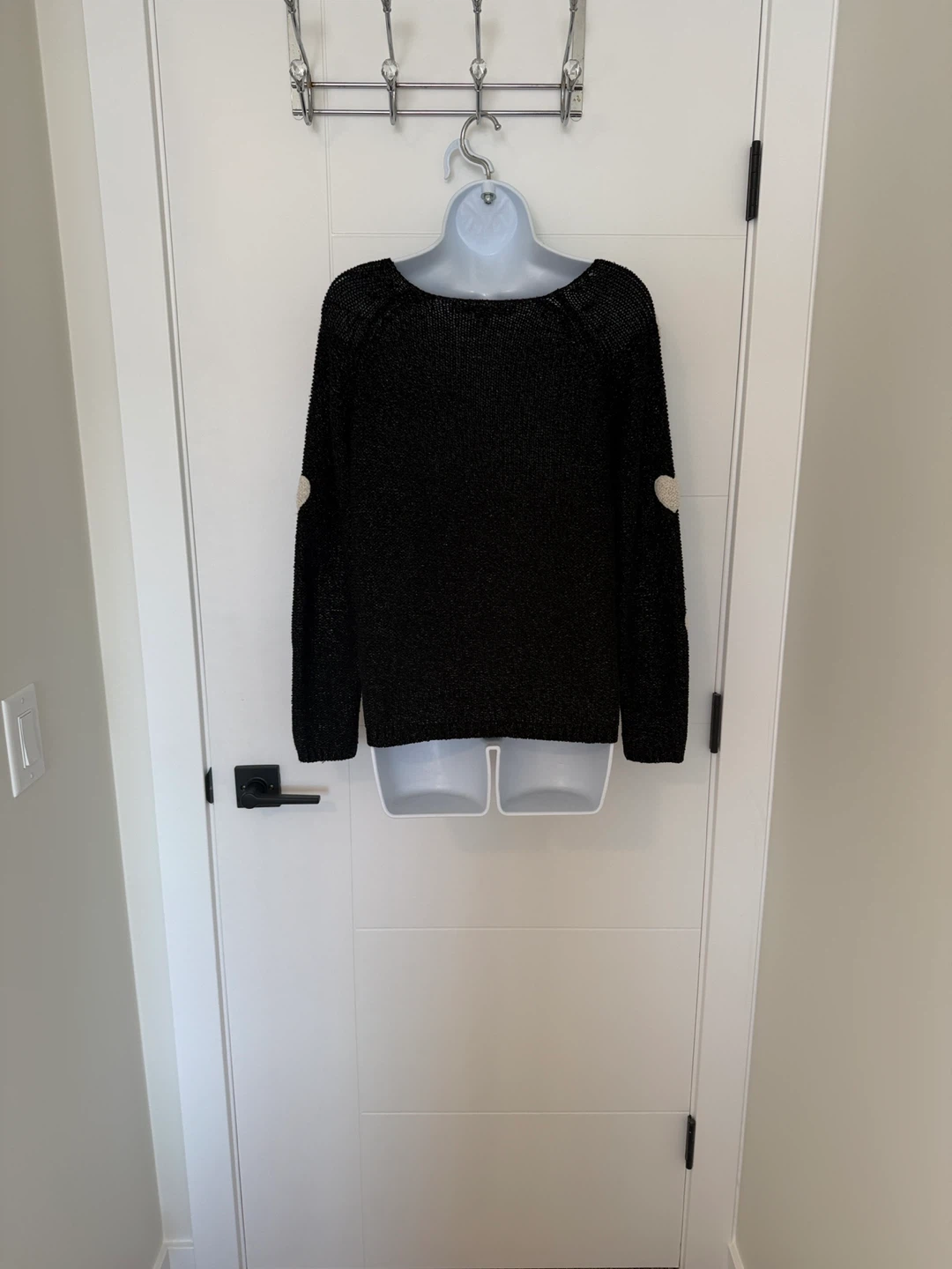 Heart Sweater - photo 2
