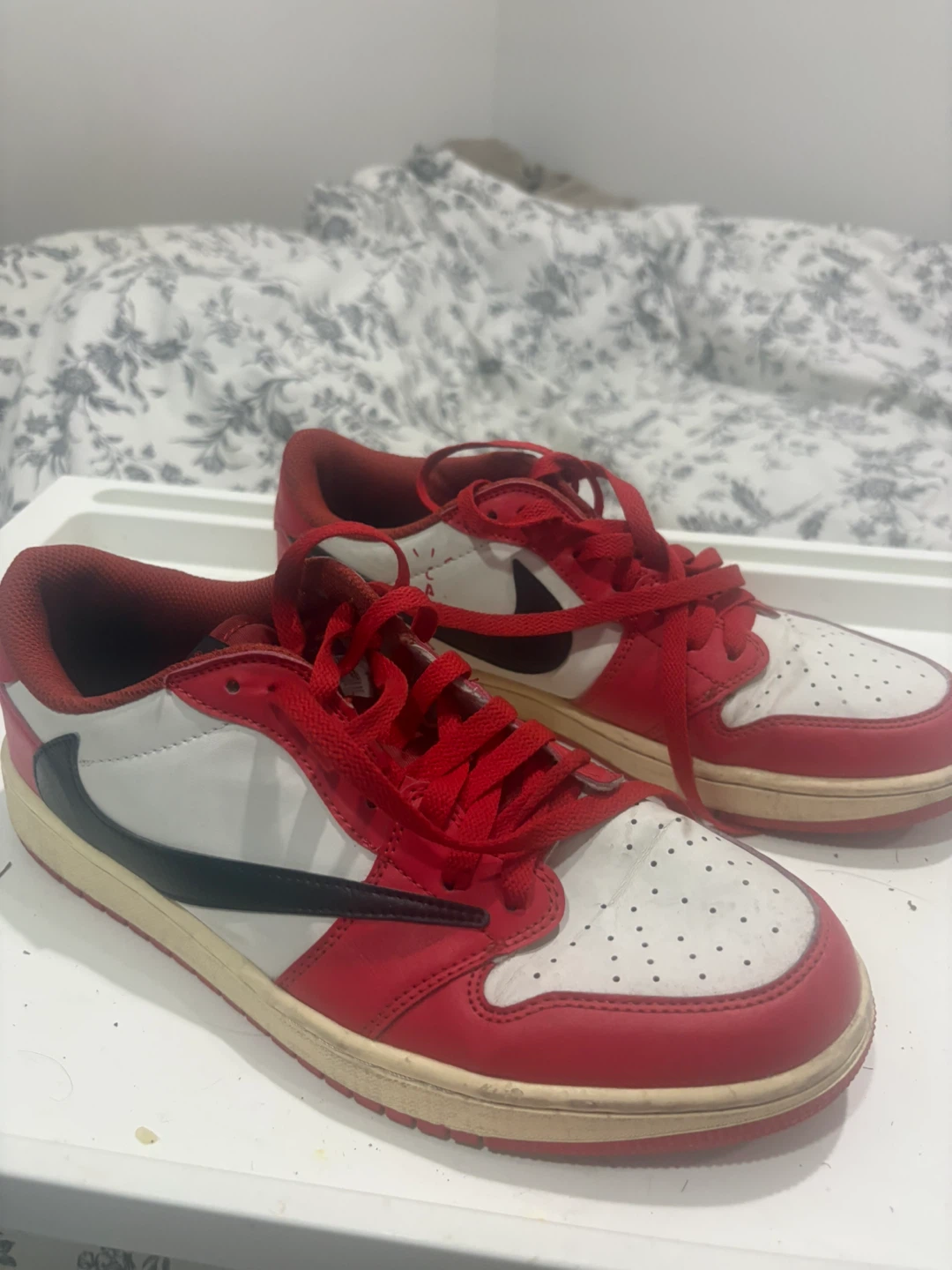 Nike Air Jordan 1 Low Travis Scott Red
