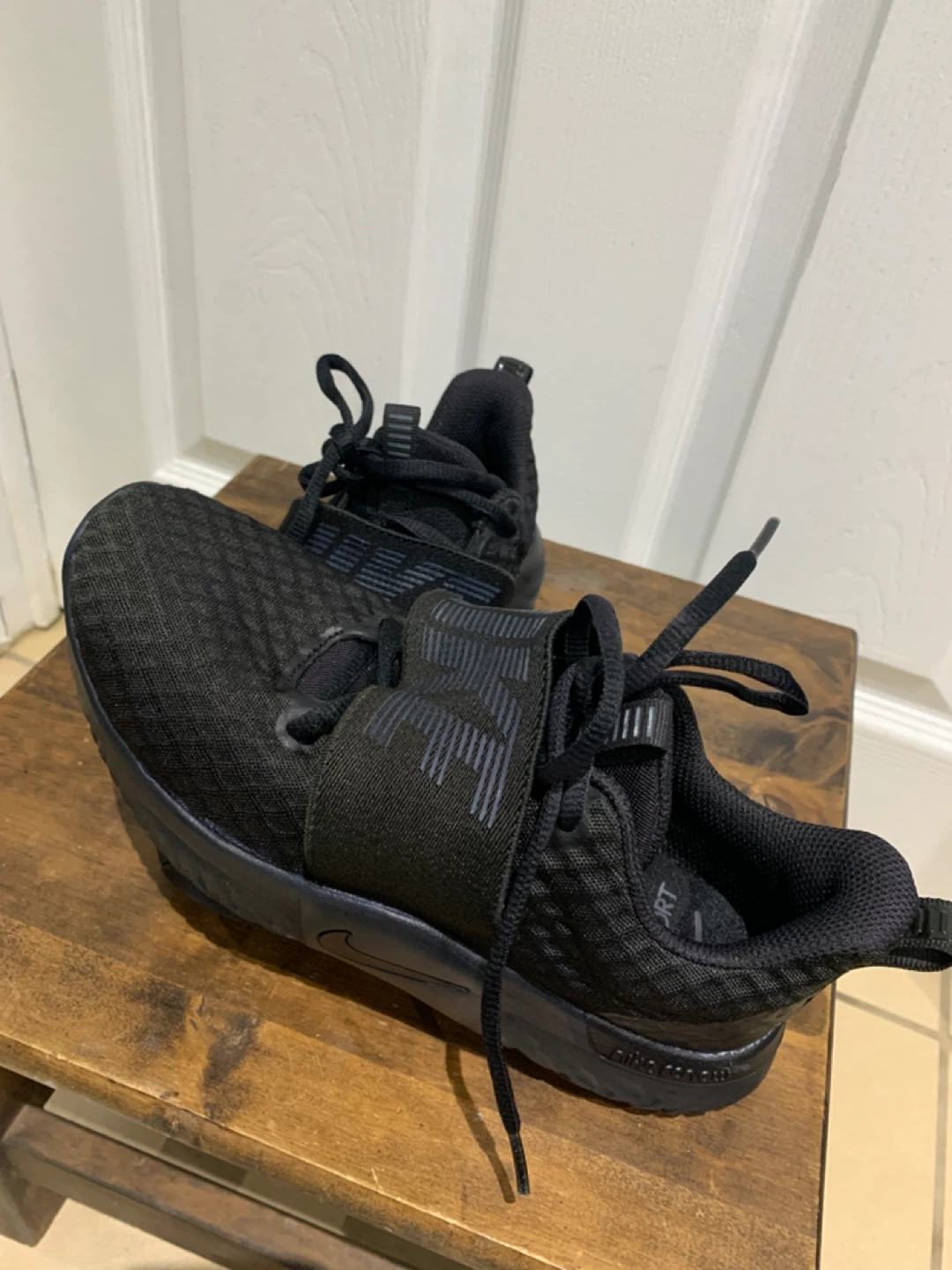 Nike Black Training Shoes - US Size 6 - photo 2
