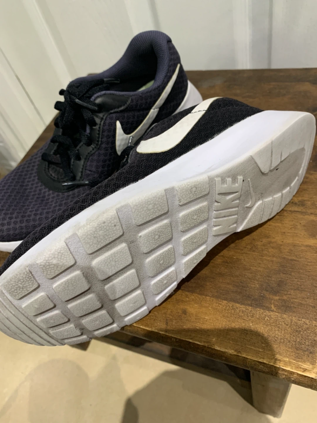 Nike Women's TanJun Running Shoes Black Size 6.5 - photo 4