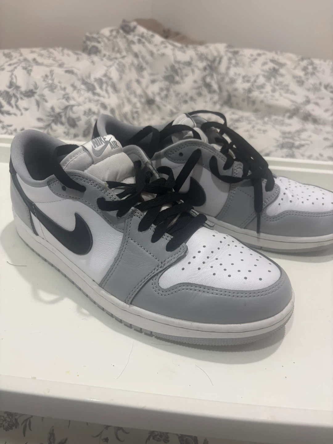 Nike Air Jordan 1 Low Sneakers