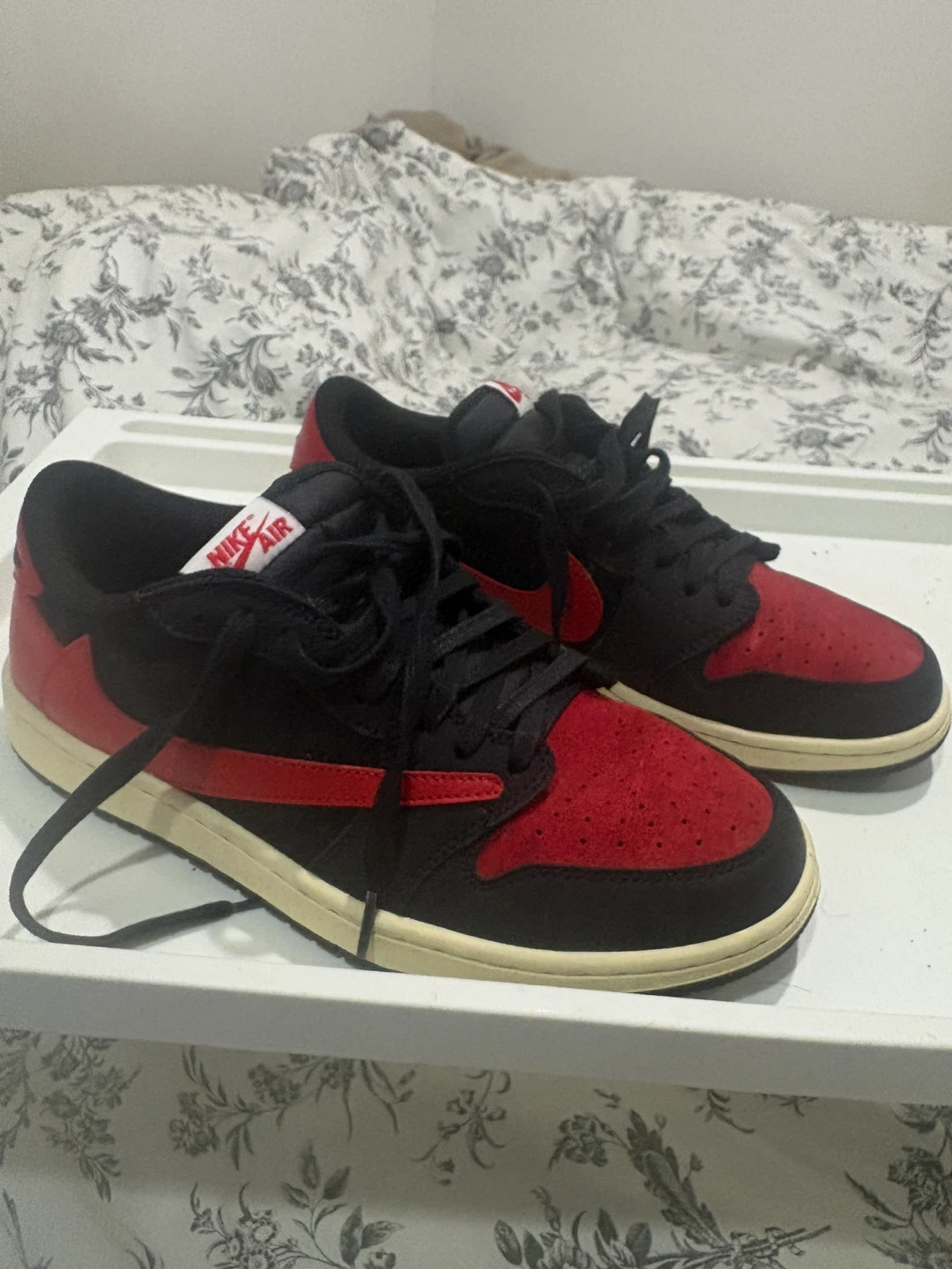 Nike Air Jordan 1 Low Travis Scott