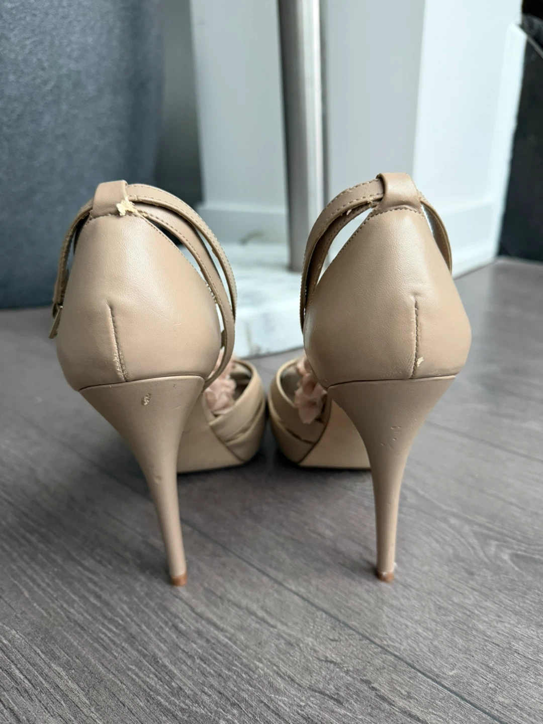 ALDO beige heels with floral embellishments - photo 3