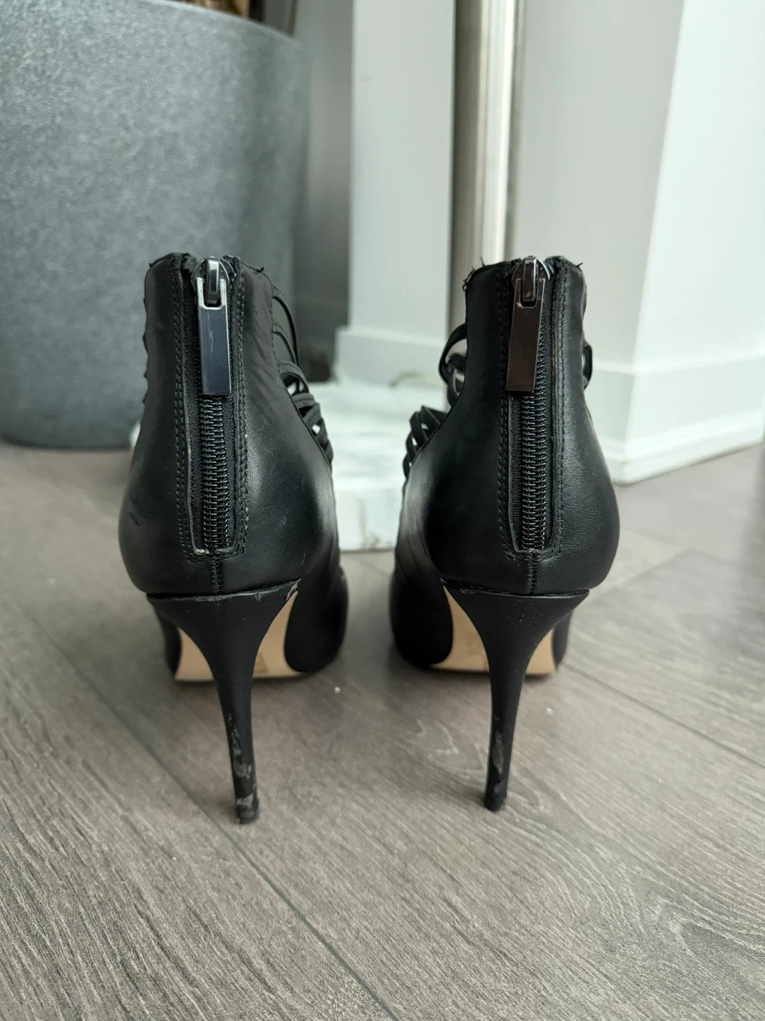 GREAT CONDITION Black Strappy Heels - photo 3