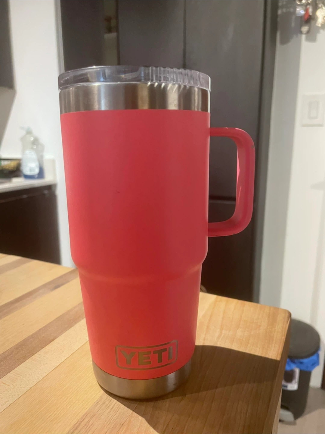 Yeti Rambler Tumbler with Handle