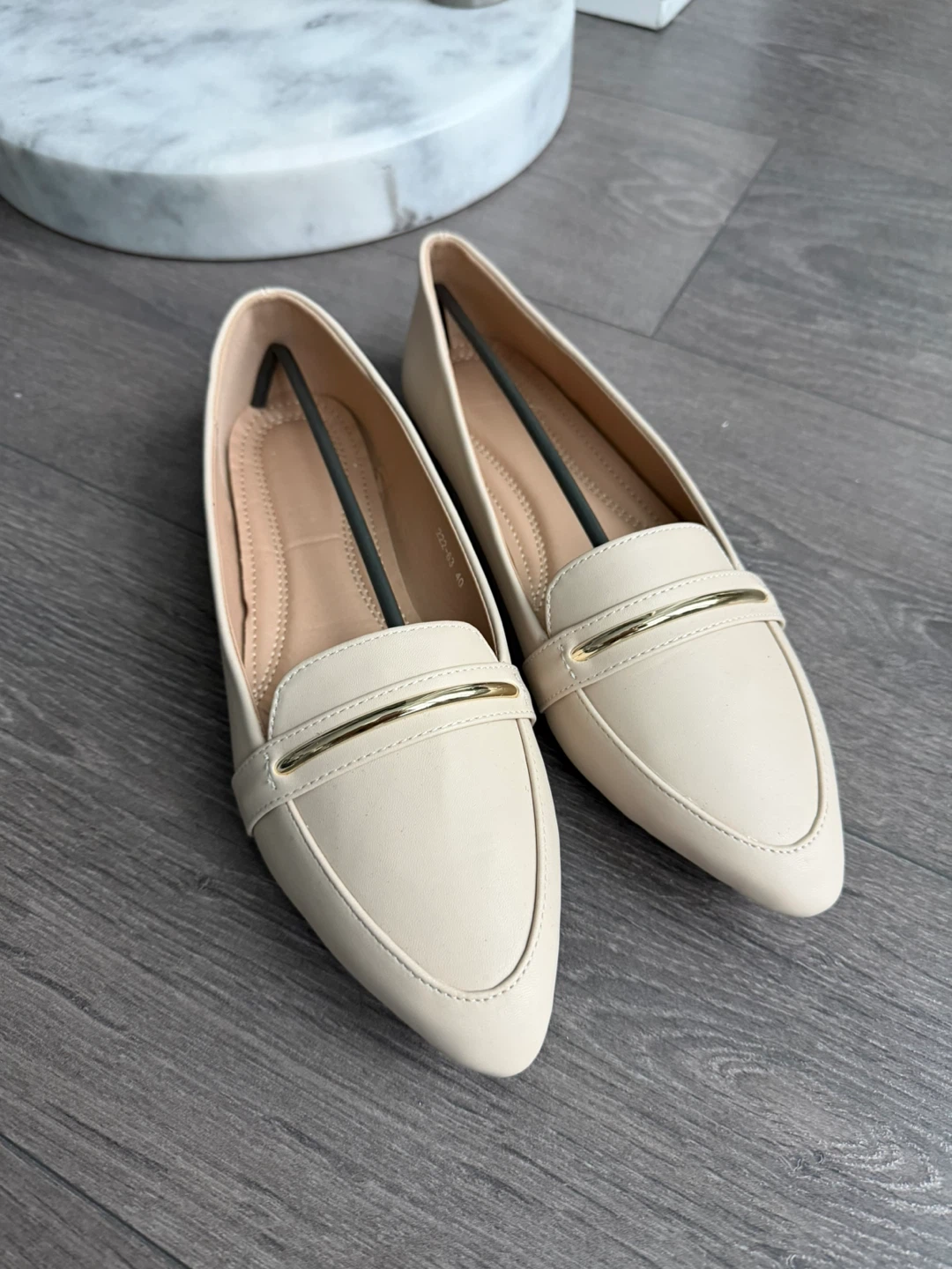 BRAND NEW Women's Cream Pointed Toe Loafers with Gold Detail