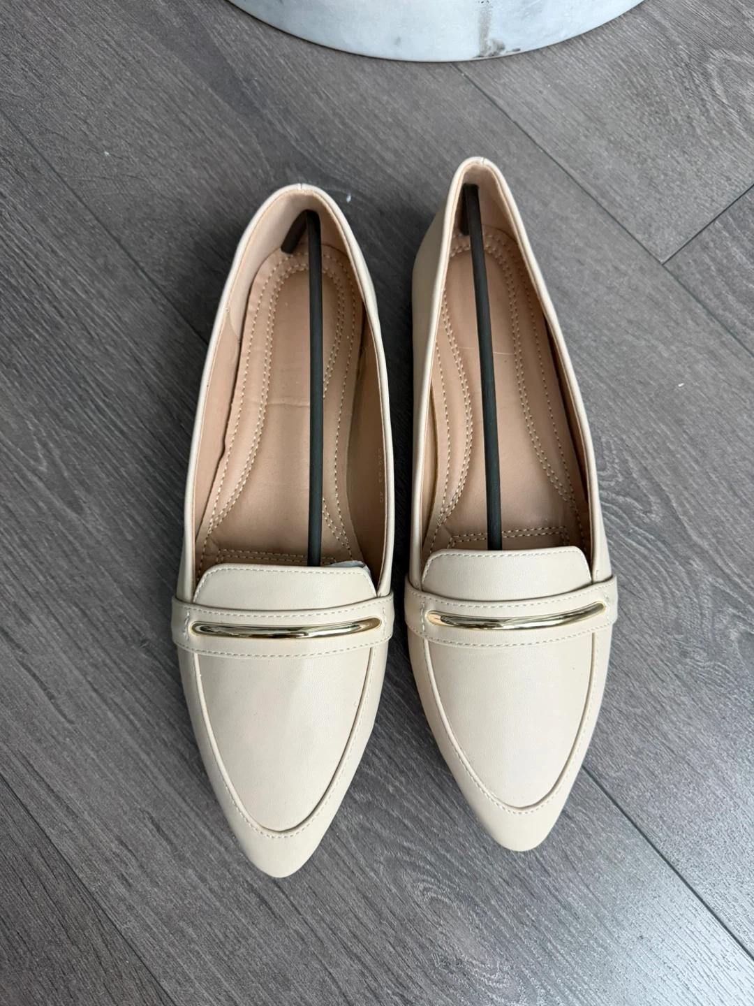 BRAND NEW Women's Cream Pointed Toe Loafers with Gold Detail - photo 2
