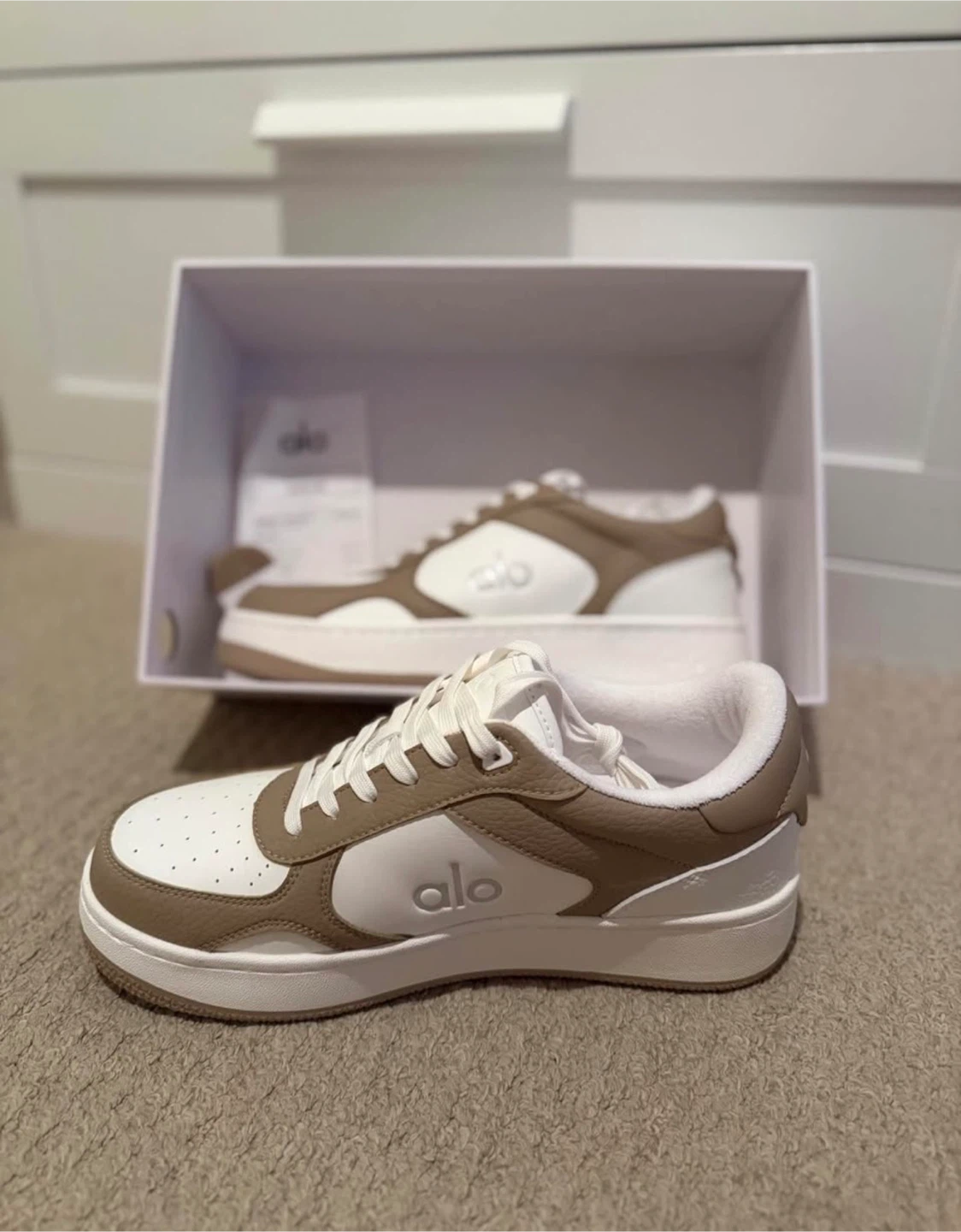 Alo Sneakers - Brown and White