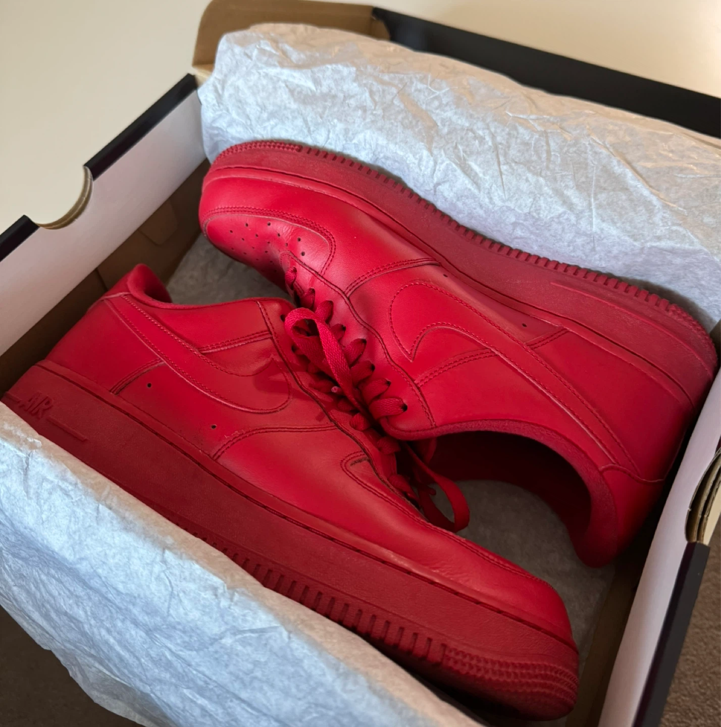 Nike Air Force 1 '07 LV8 1 University Red Size 10 Mens