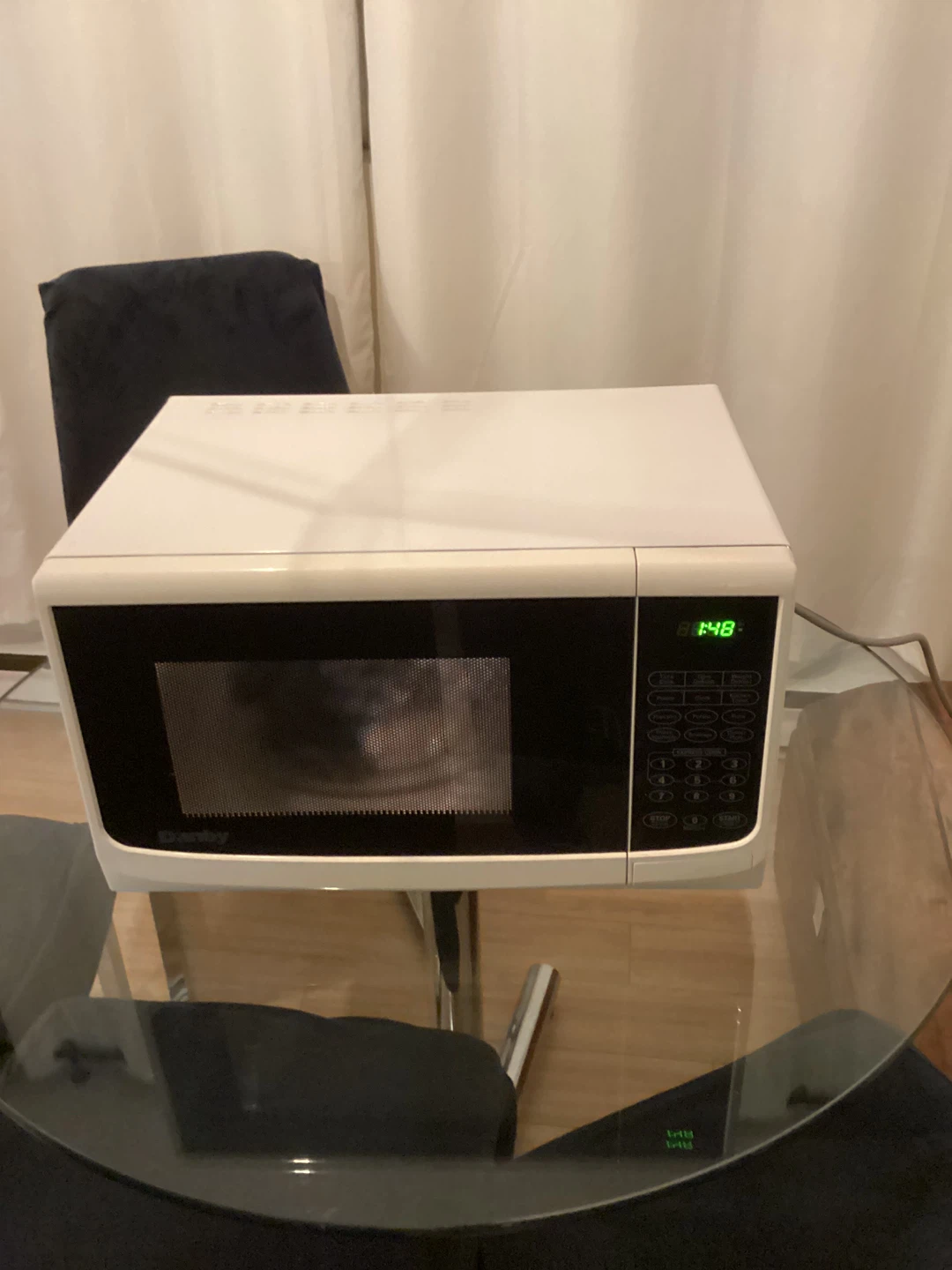 Danby White small  Microwave - photo 4