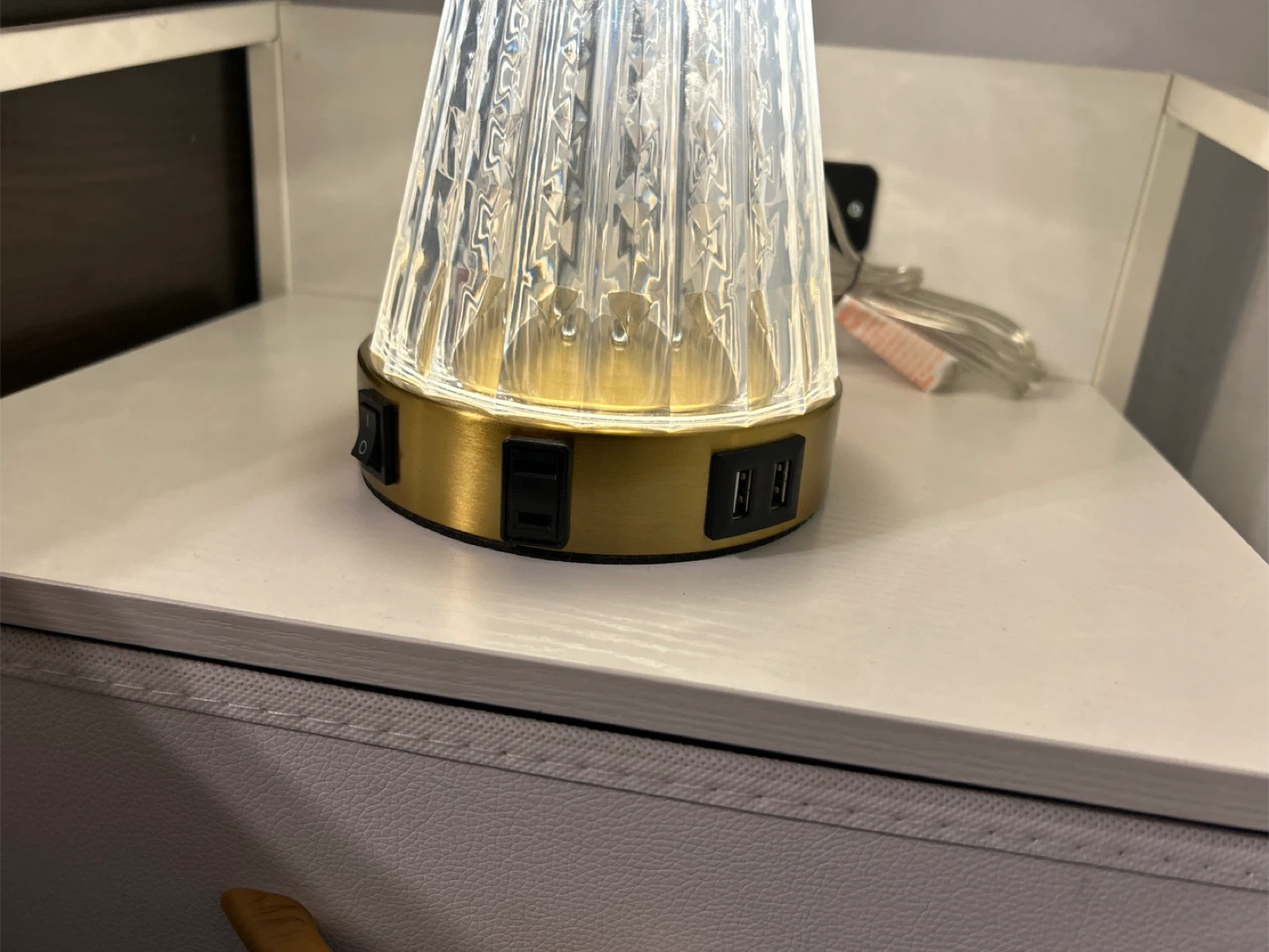 Crystal Accent Table Lamp with USB Ports - photo 4