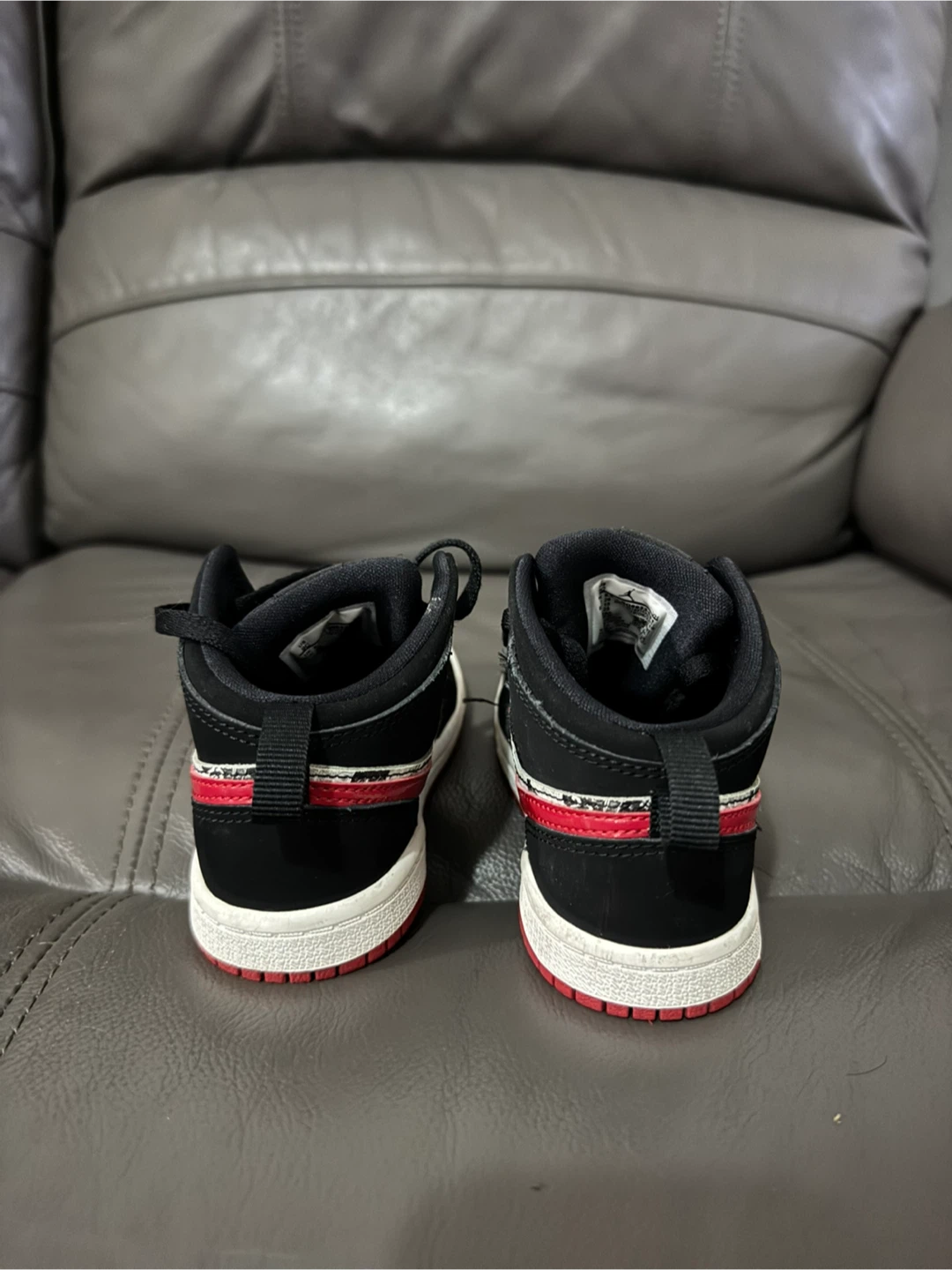 Jordan " Black White Red Toddler Shoes size 9C - photo 3