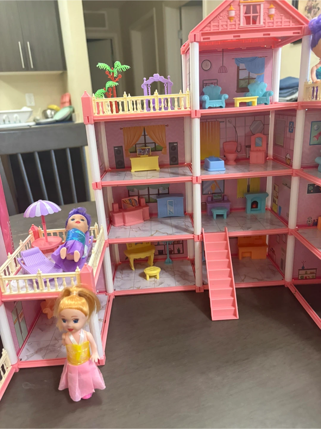Pink Dollhouse with Furniture and Dolls - photo 3