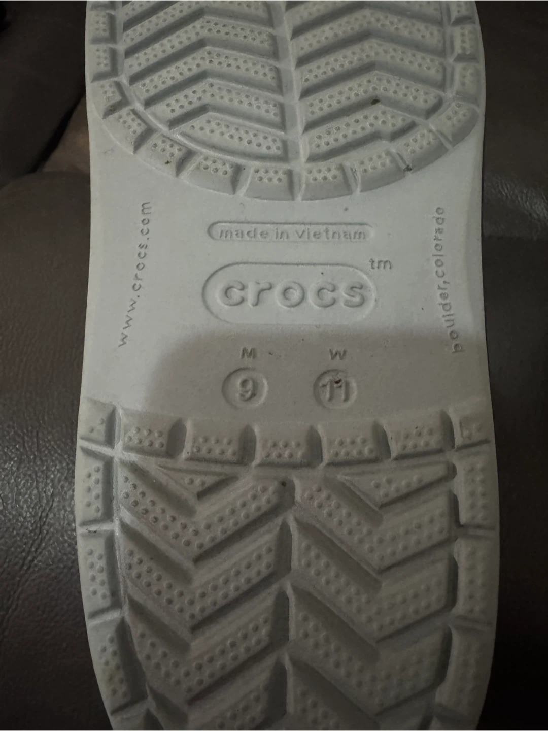 Crocs Classic Clog Sandals Gray Orange Navy Size 9M/11W - photo 3