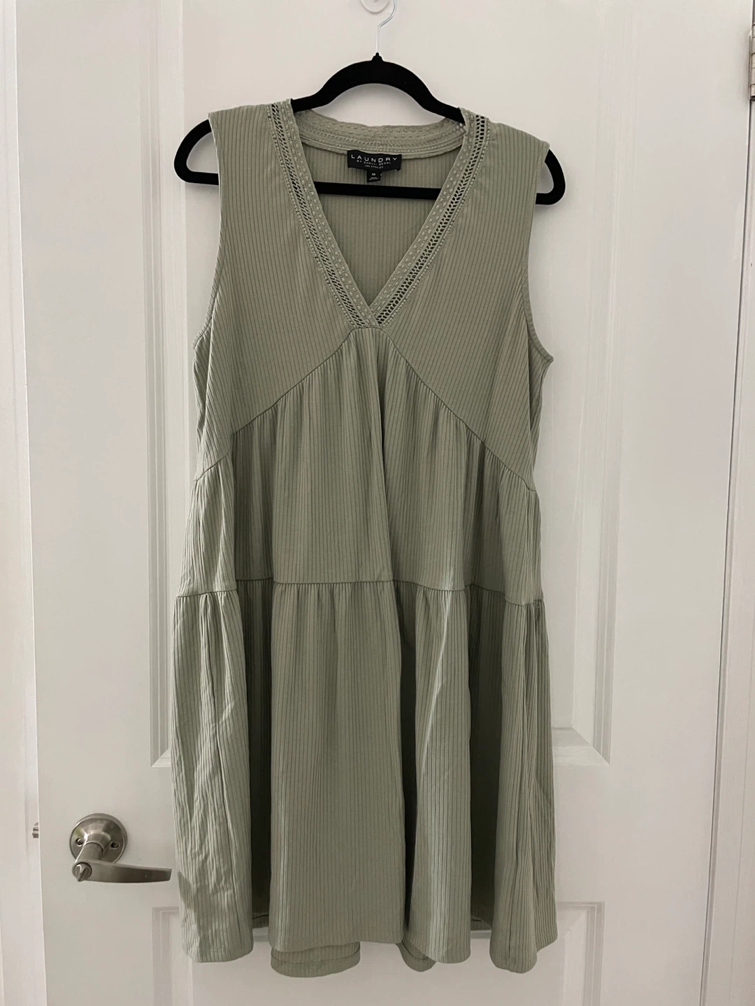 LAUNDRY by Shelli Segal Sage Green Tiered Dress - Size M