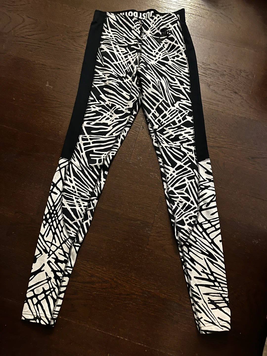 Nike "Just Do It" Pattern Leggings Size XS - photo 3