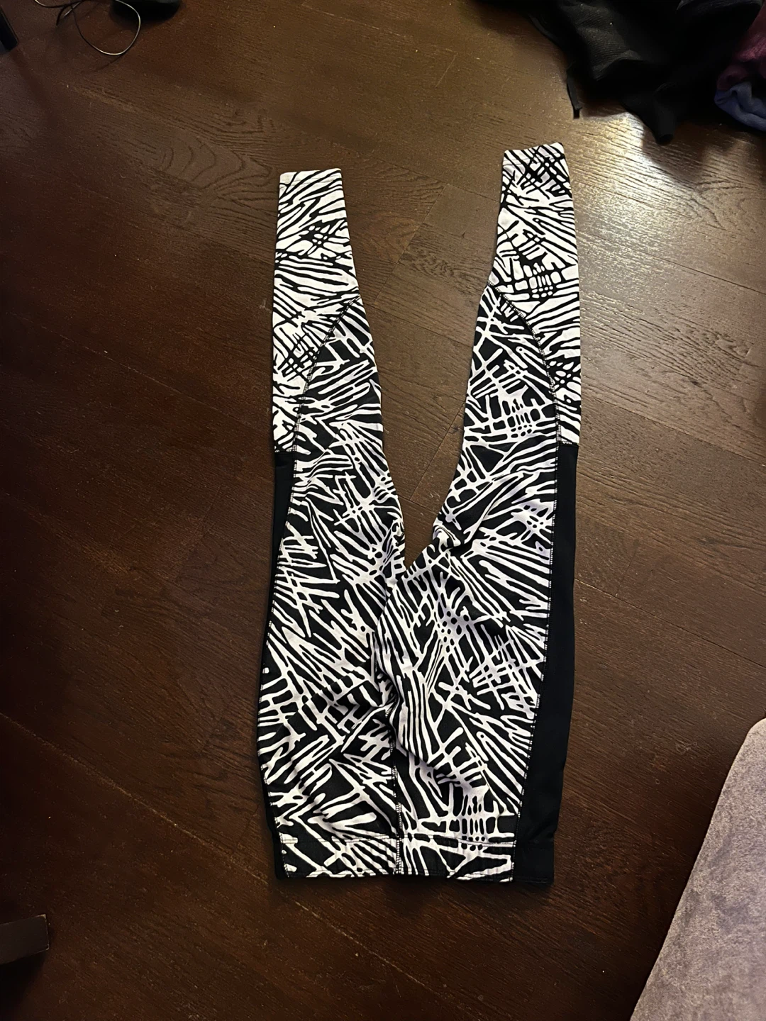 Nike "Just Do It" Pattern Leggings Size XS