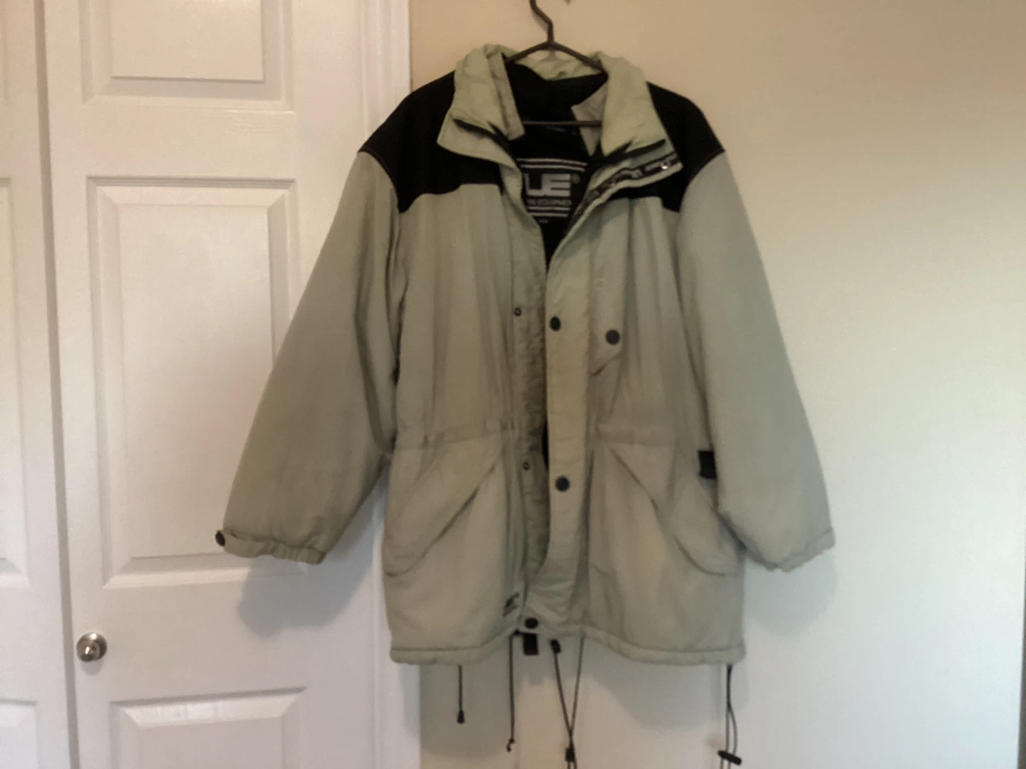 UE Urban Equipment Ski Jacket - photo 2