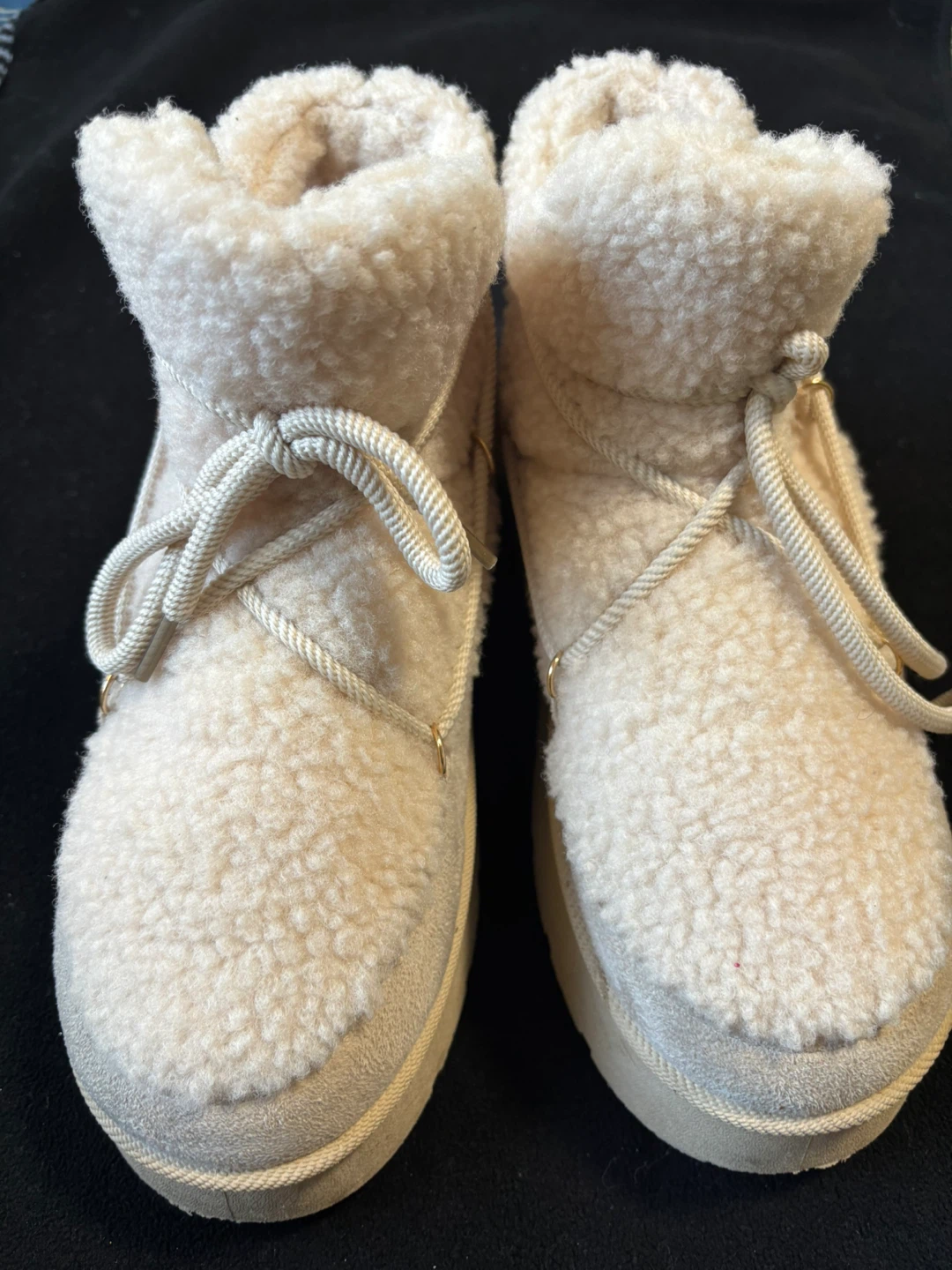 woman Cream Fleece Lined Ankle Boots