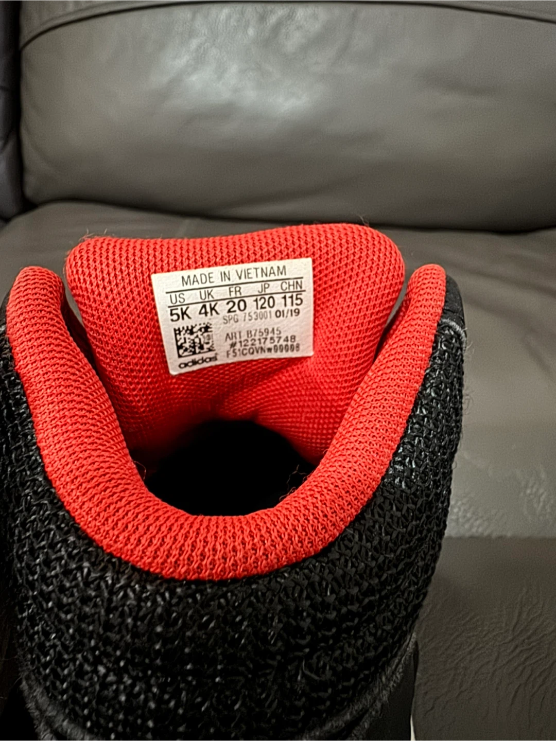 Adidas  Shoes Black Red Toddler Size 5K - photo 4