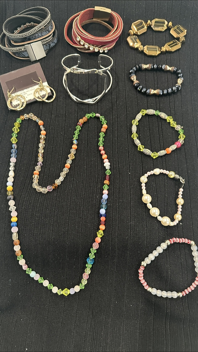 Assorted Bracelets and Necklace Set - photo 2