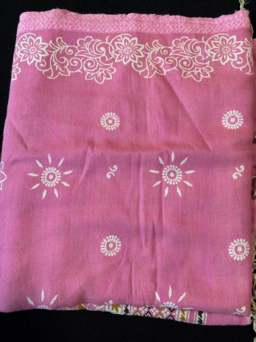 Ladies Pink Paisley Scarf with Fringes - photo 2