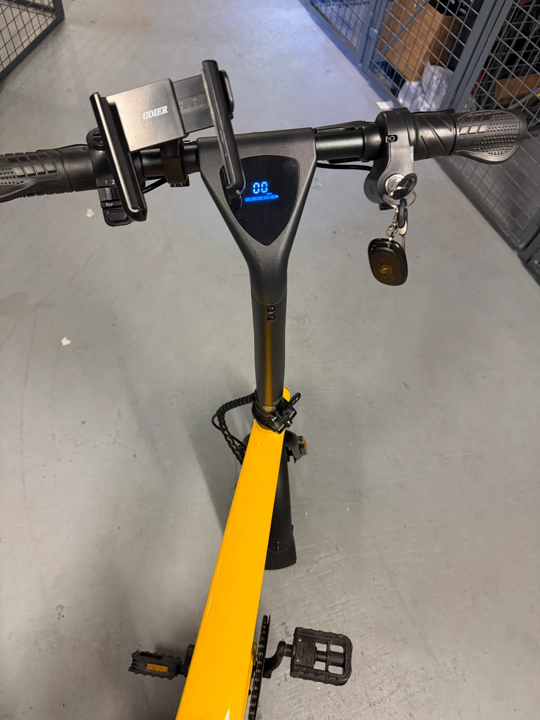 Glee Electric Bike Yellow - photo 3