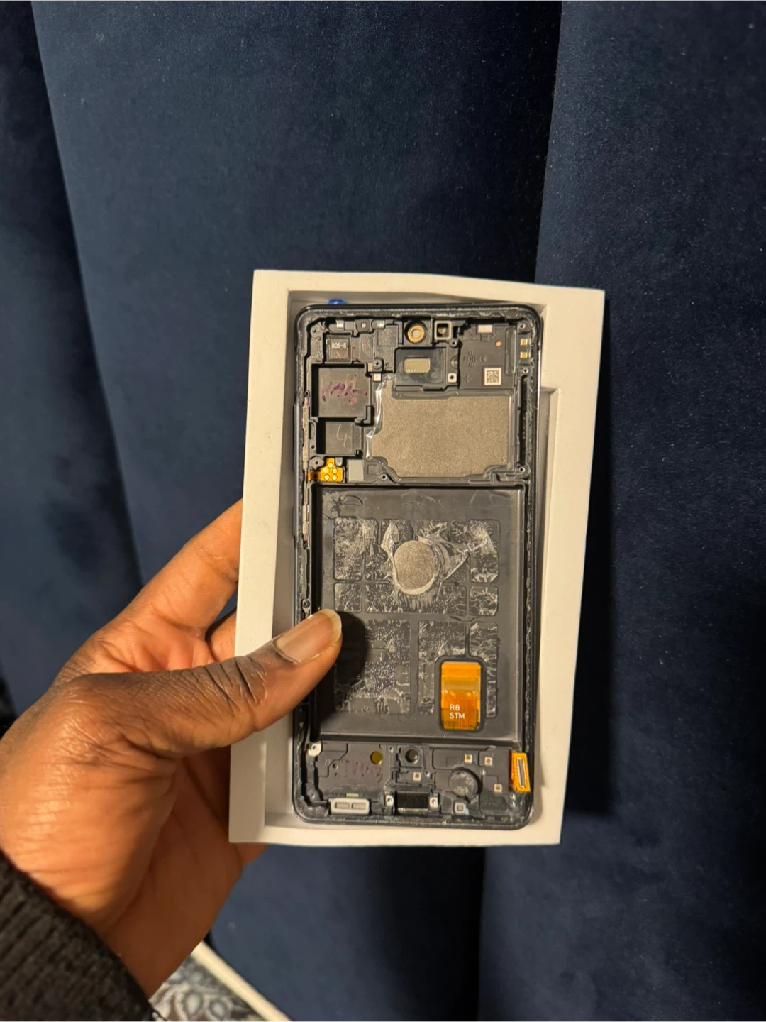 Replacement Screen for Samsung S20 FE - photo 3