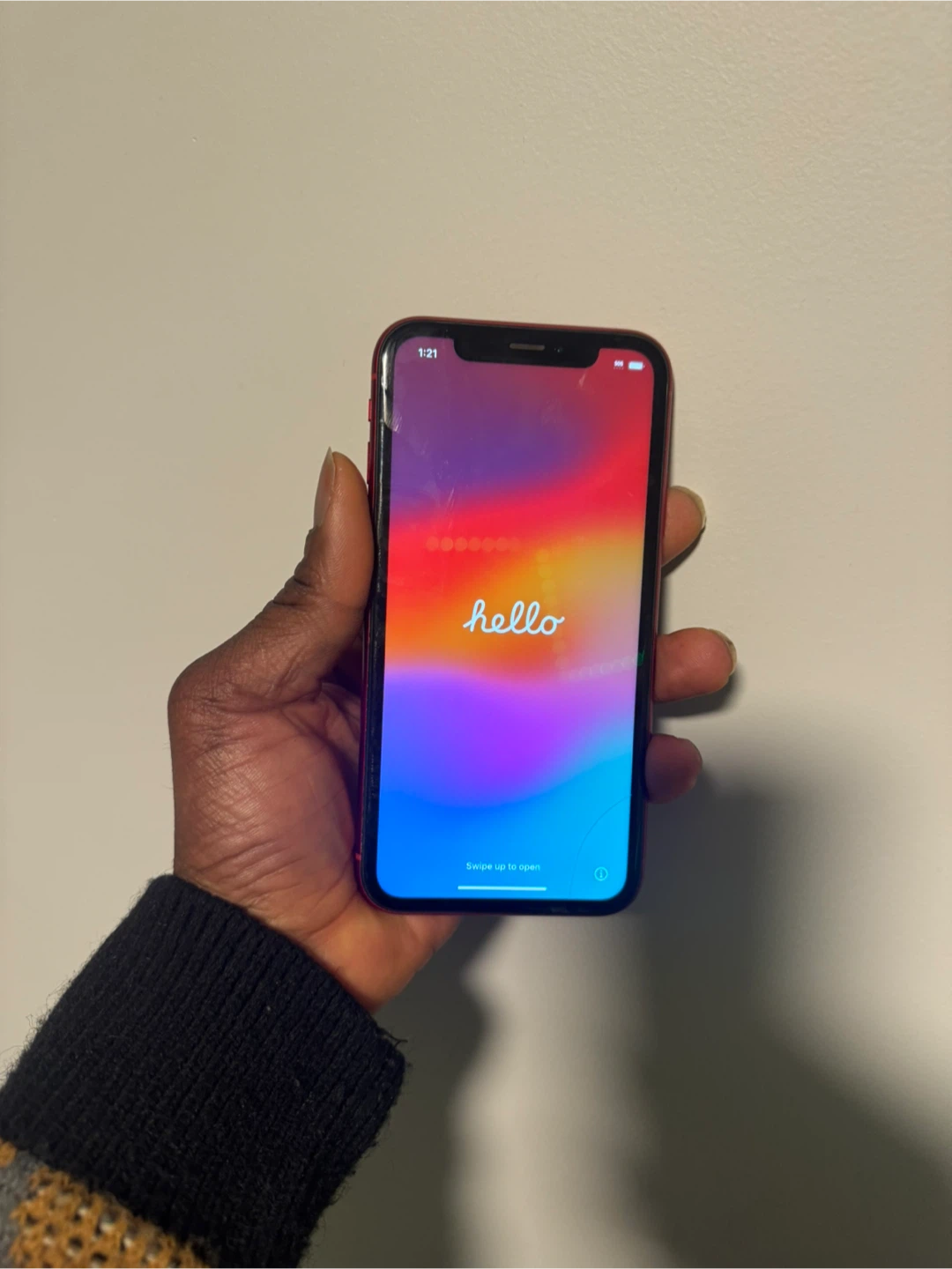 iPhone XR - photo 2