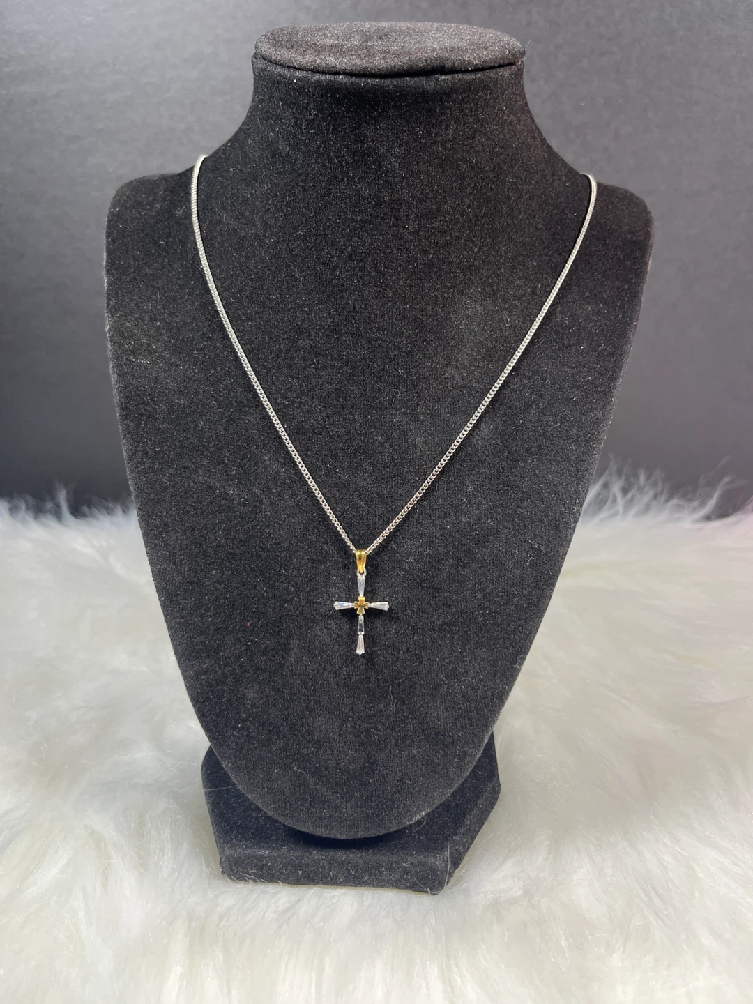 Cross Pendant Necklace