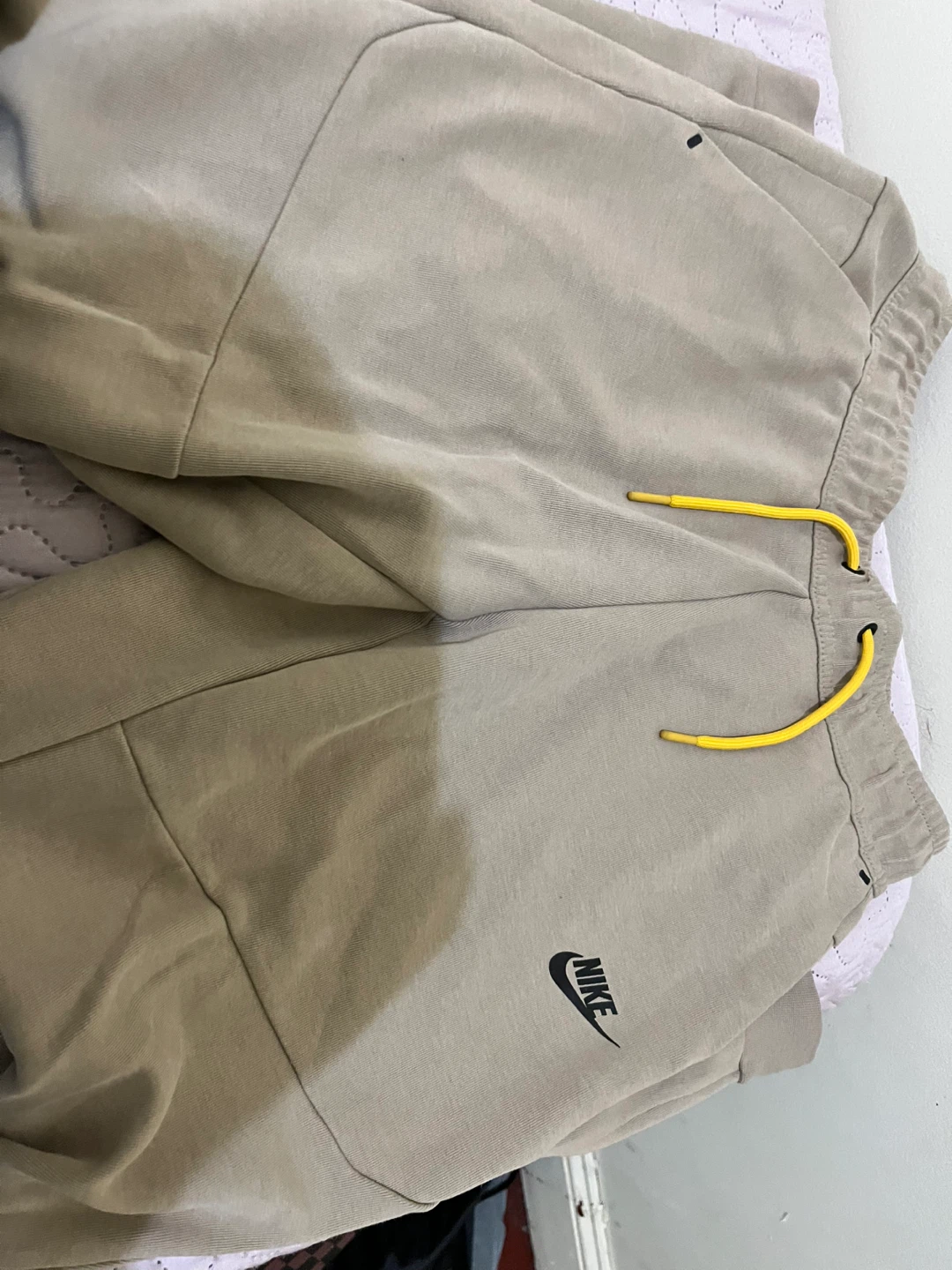 Nike Tech Fleece Joggers - Tan