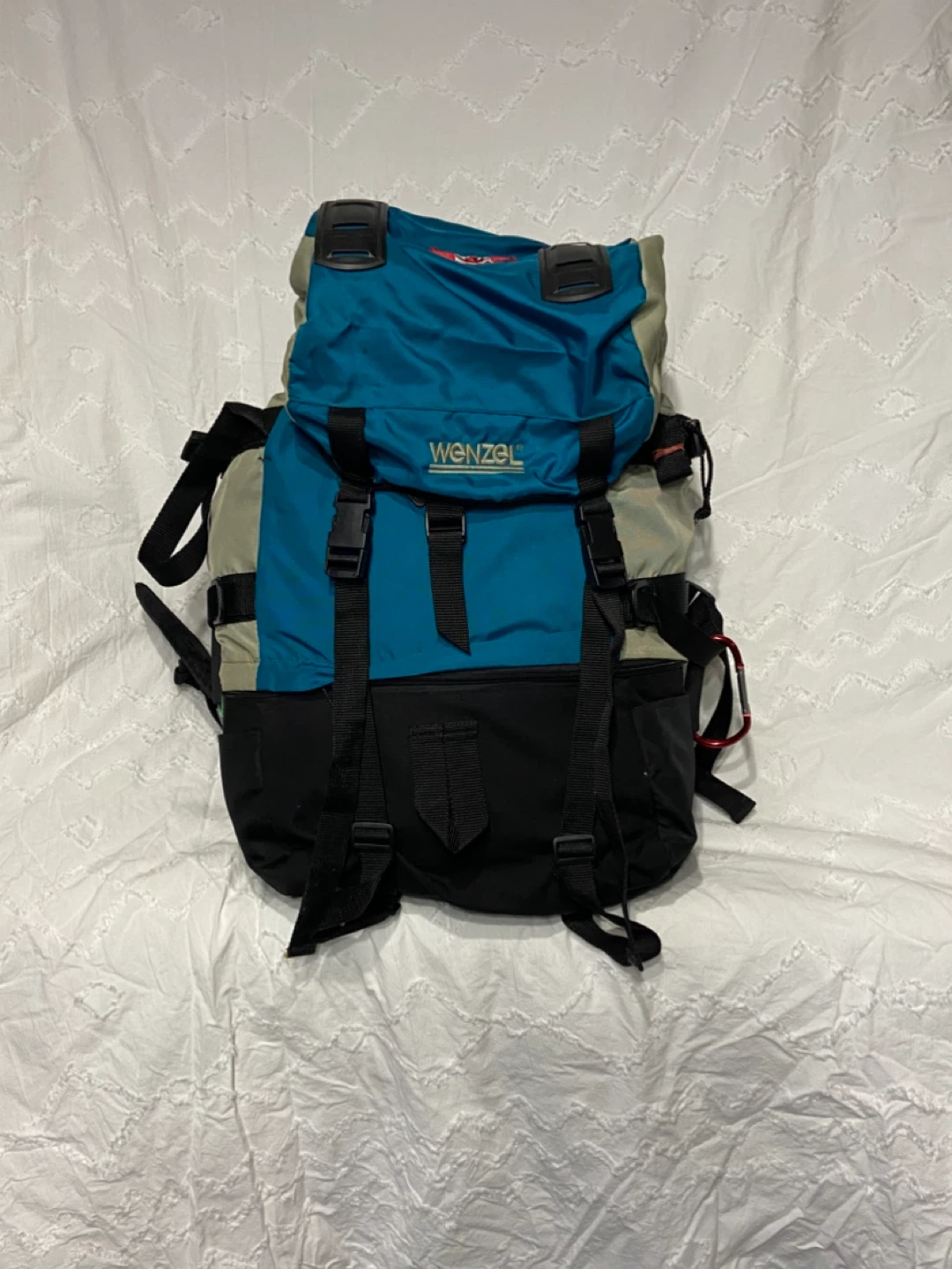 Wenzel Hiking Backpack
