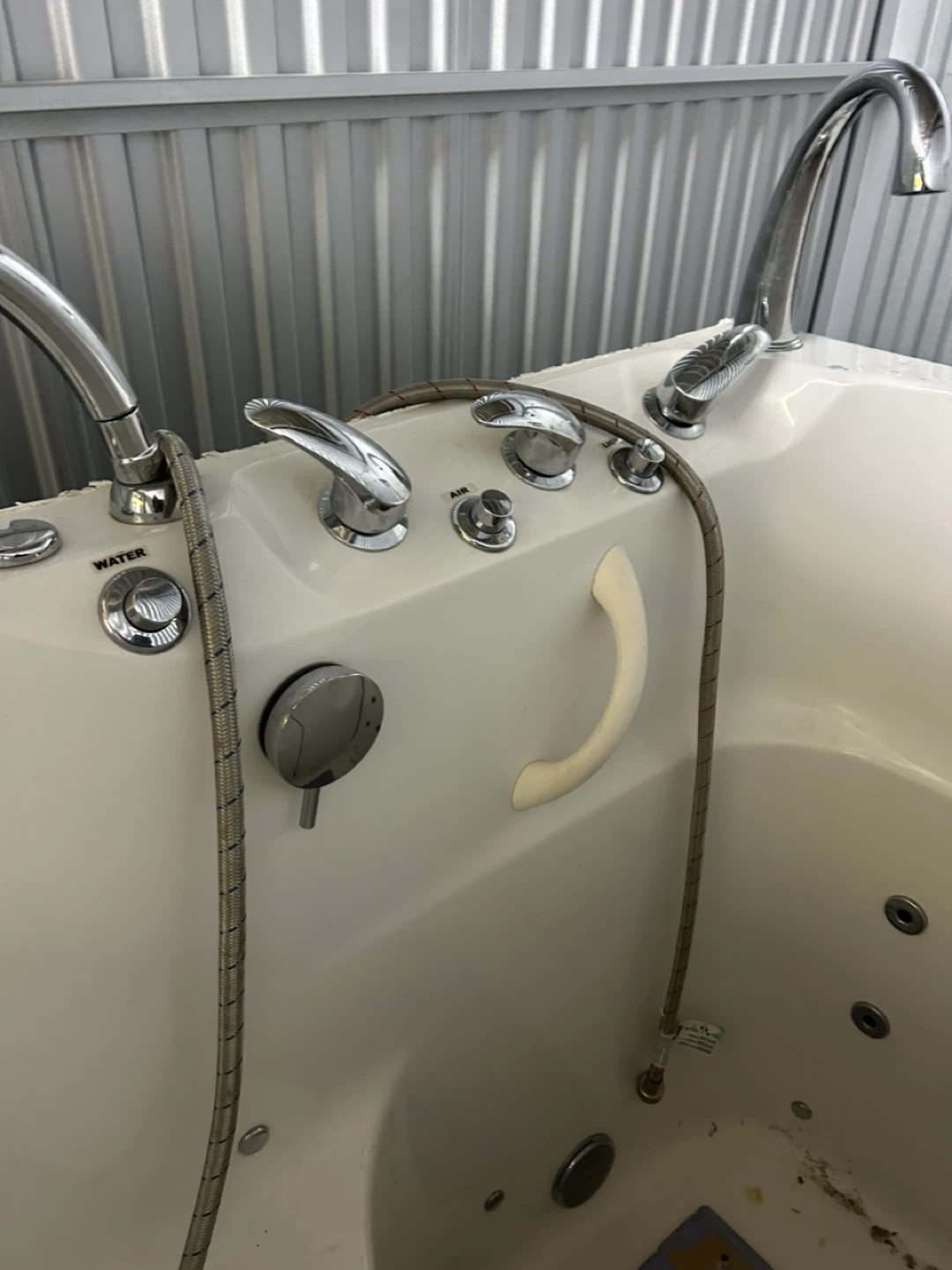 Walk-in Bathtub with Jets - photo 2