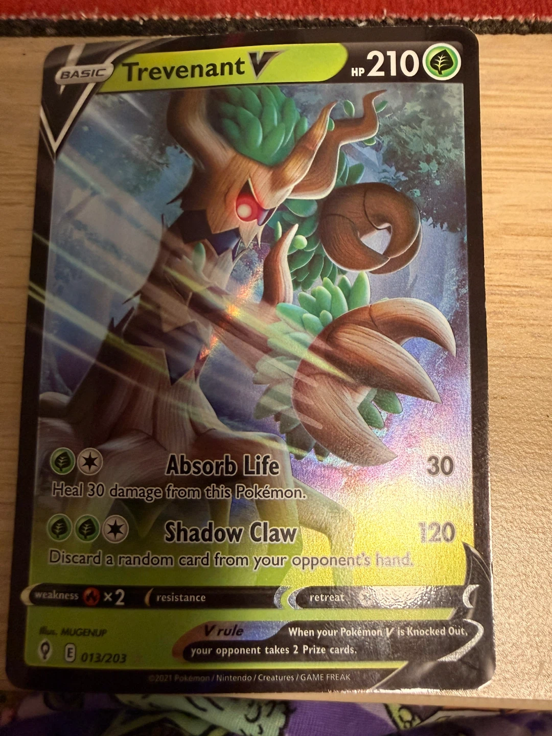 Pokémon Trevenant V Trading Card