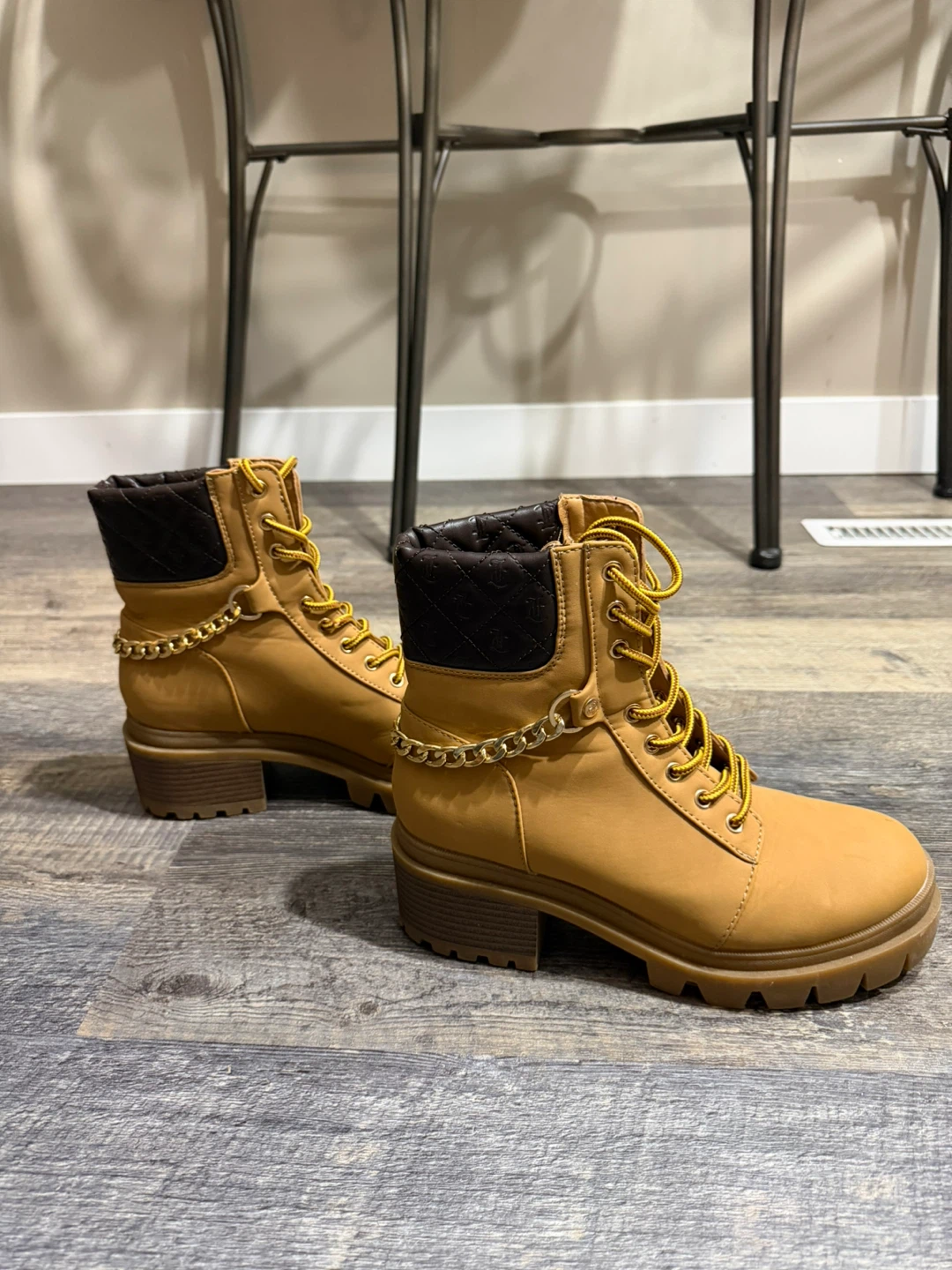 Women’s Boots
